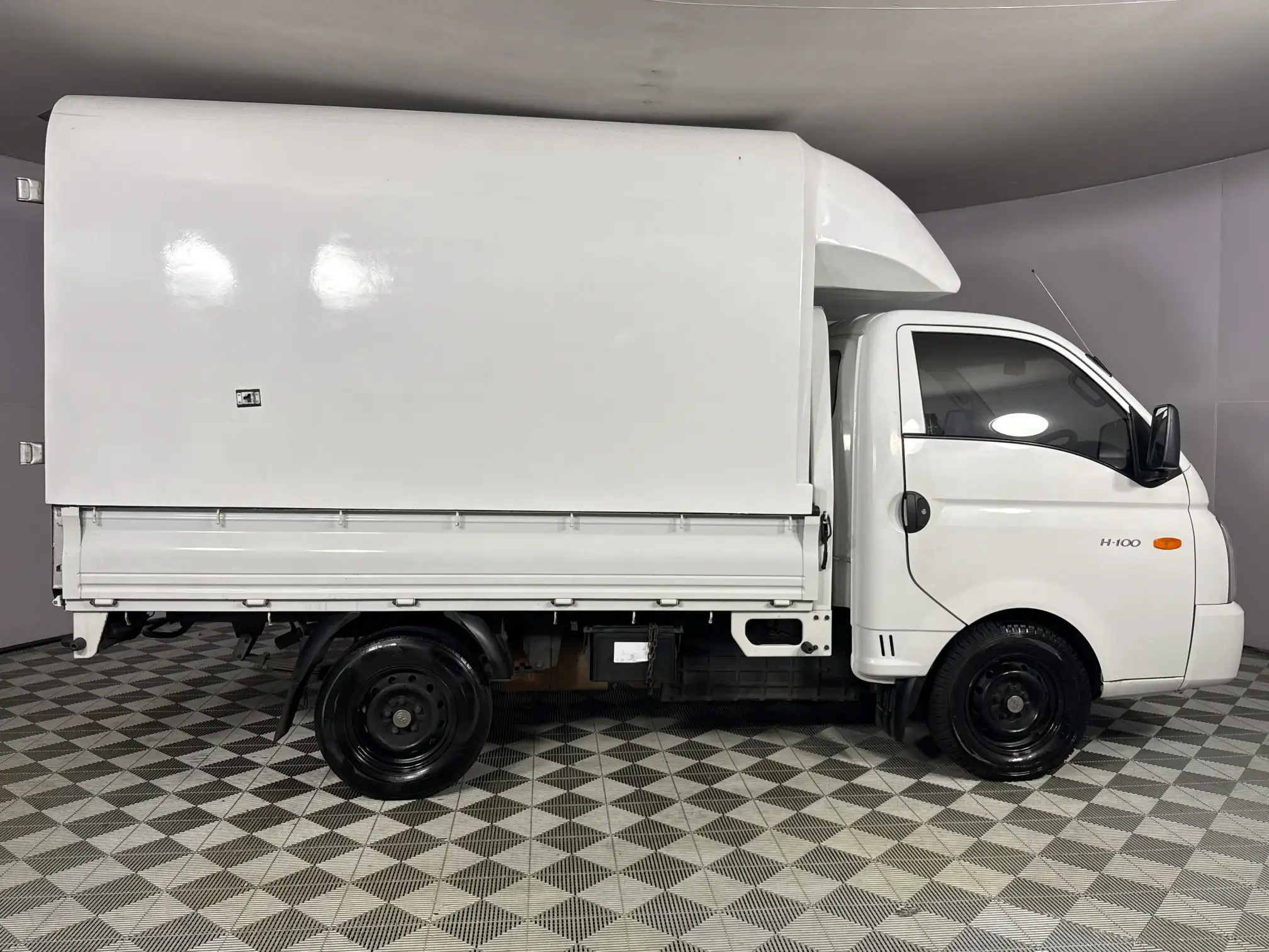 Hyundai H100
