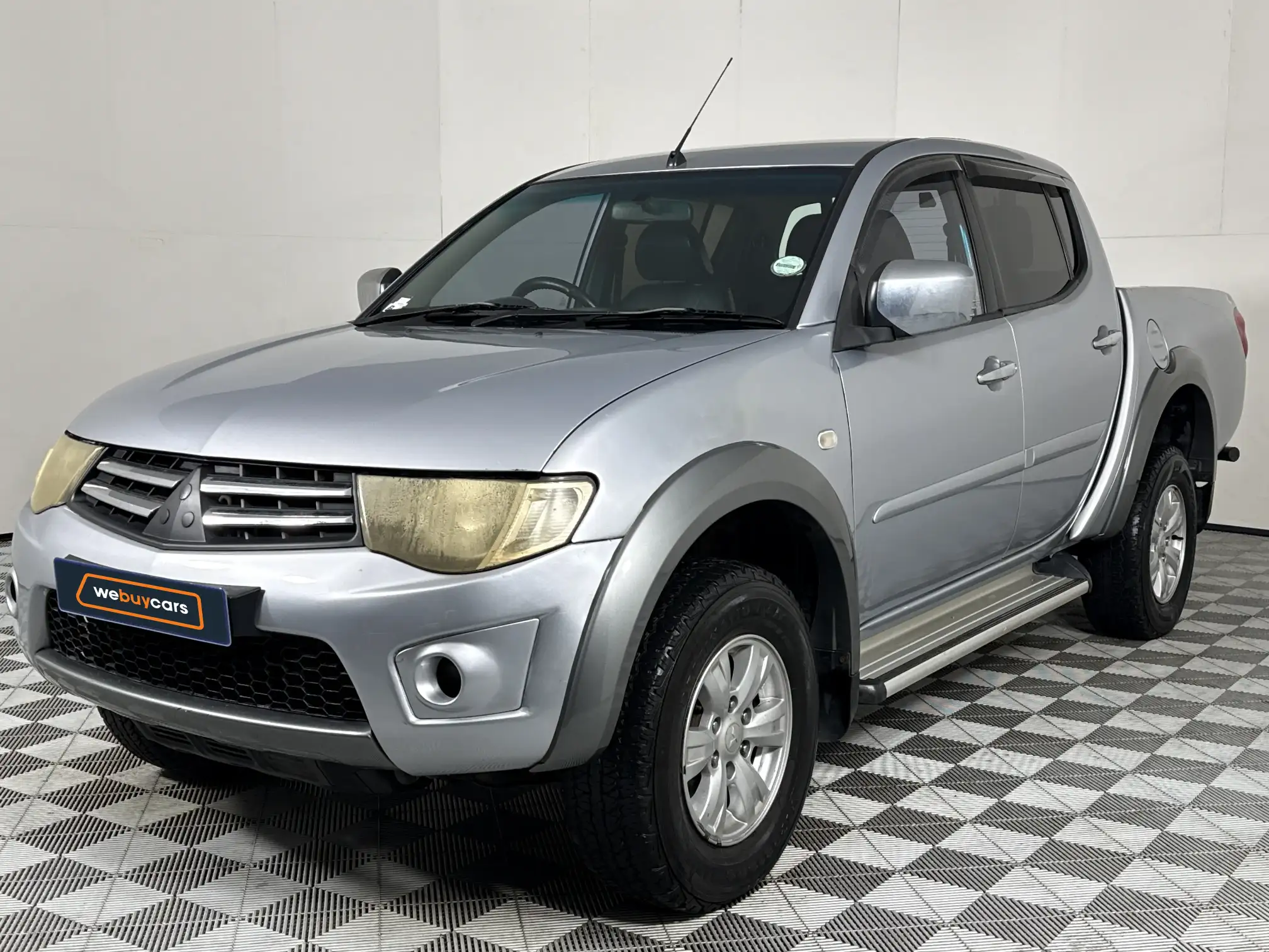 2012 Mitsubishi Triton