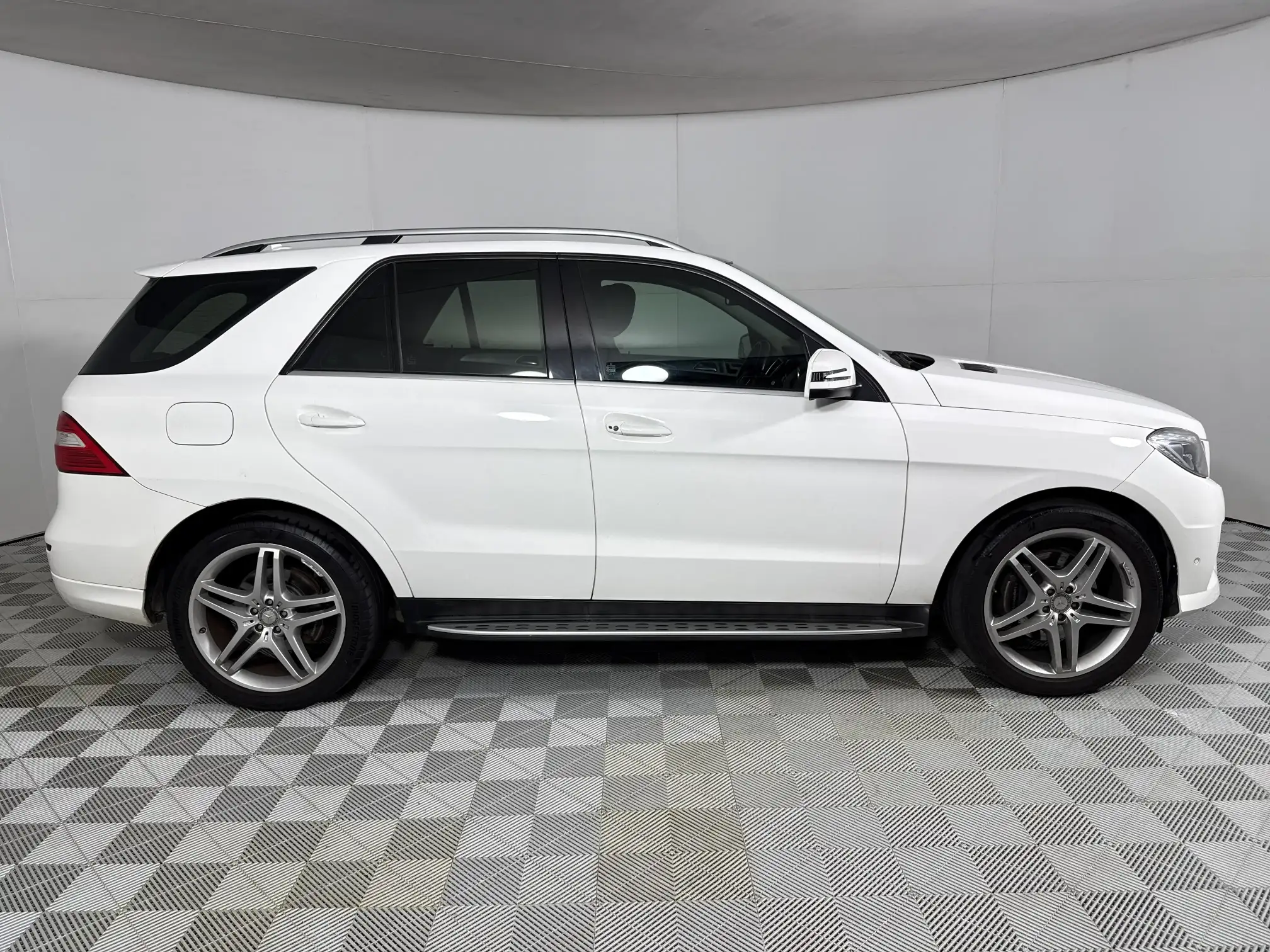 Mercedes-Benz M Class