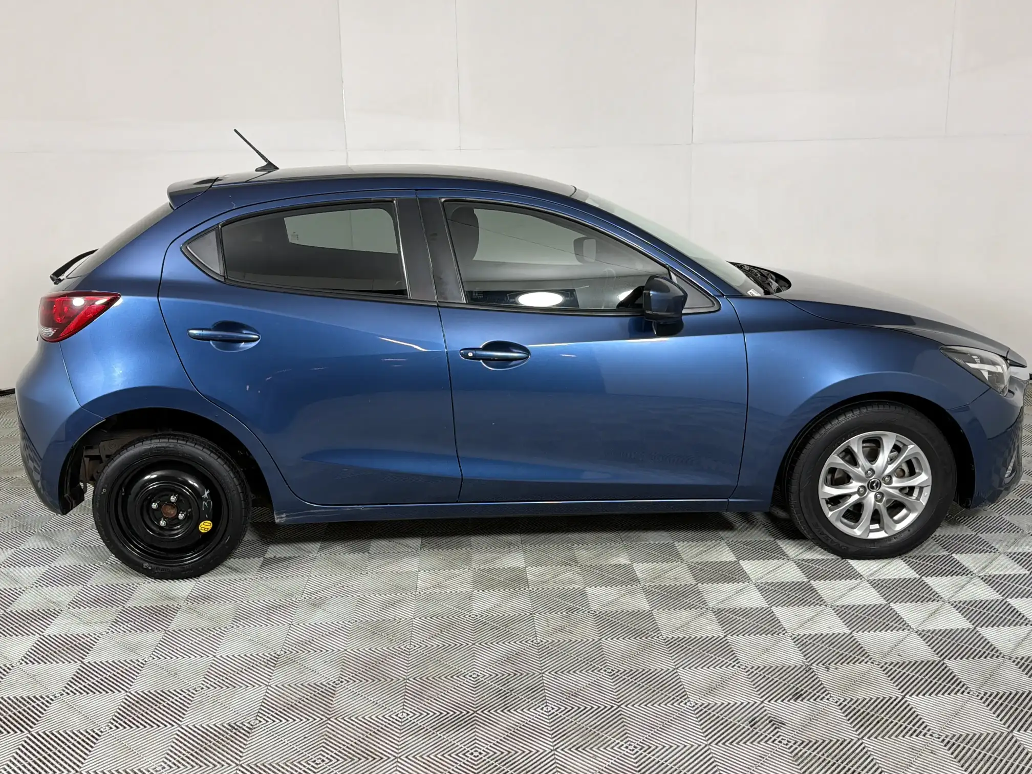Mazda Mazda 2