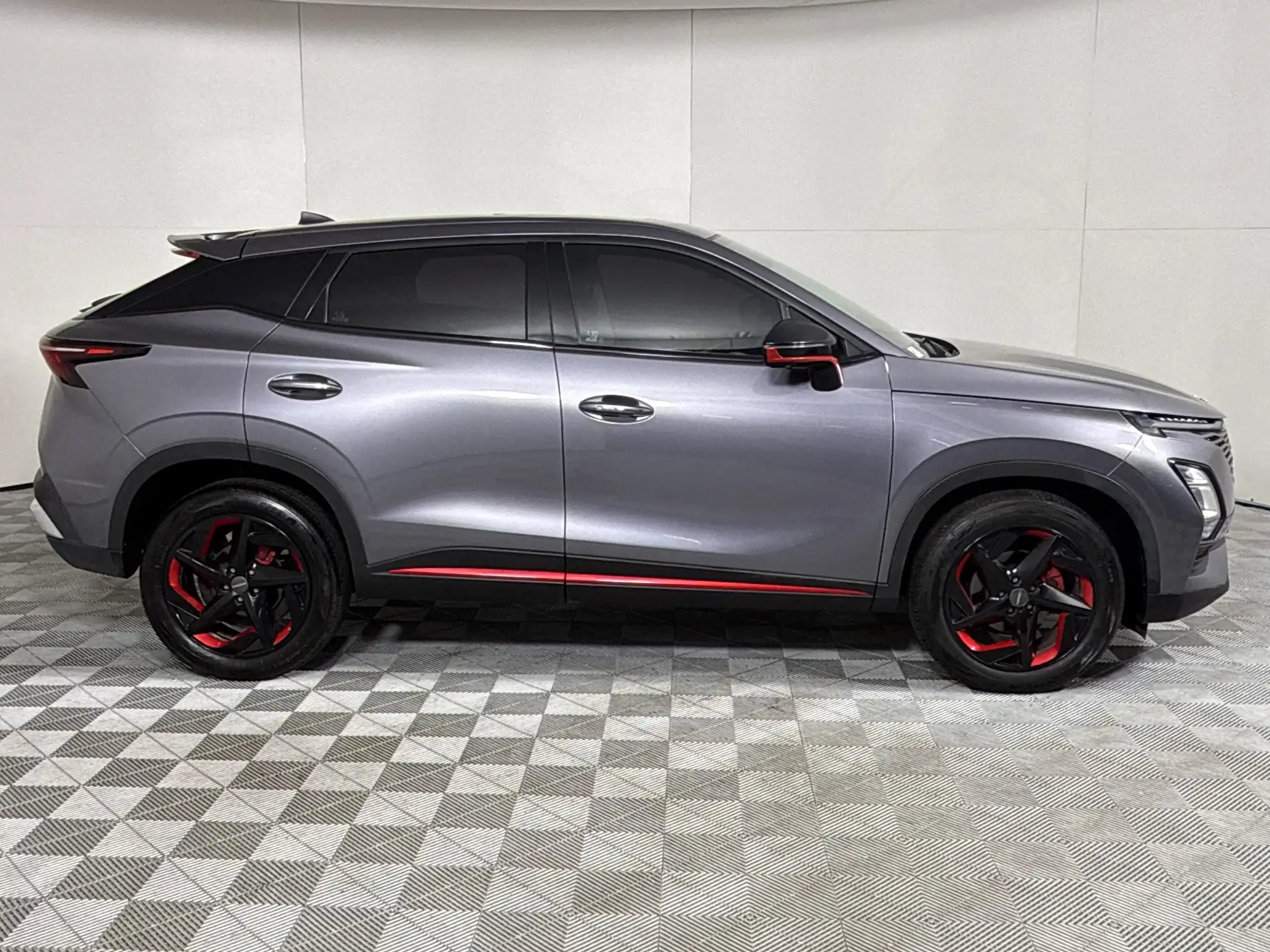 Chery Omoda