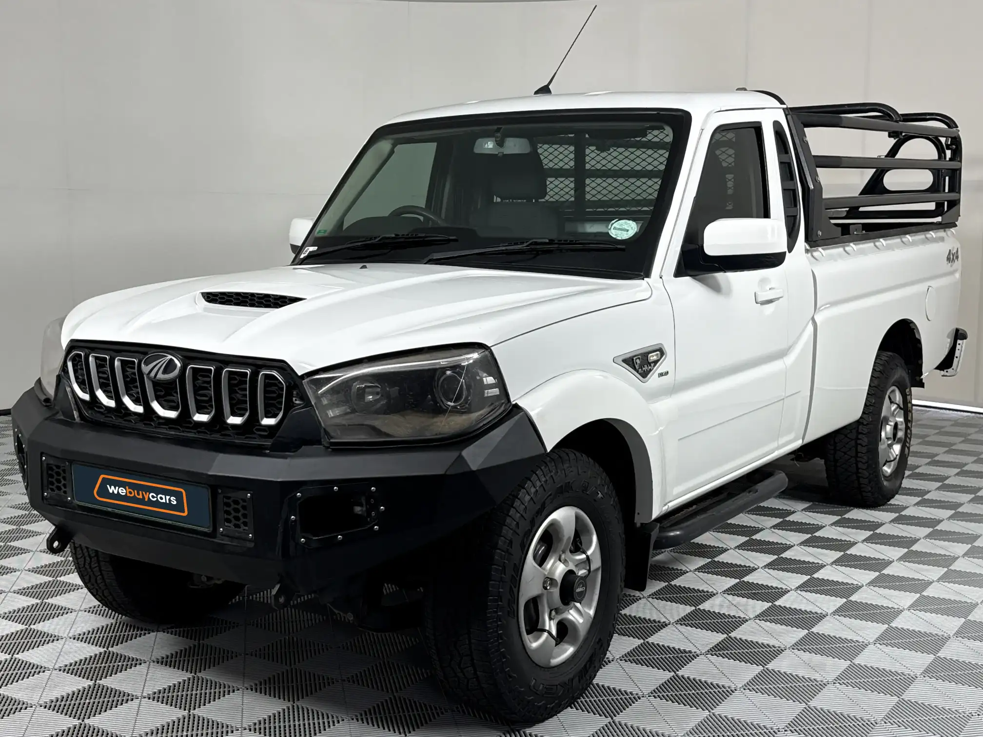 2022 Mahindra PIK UP