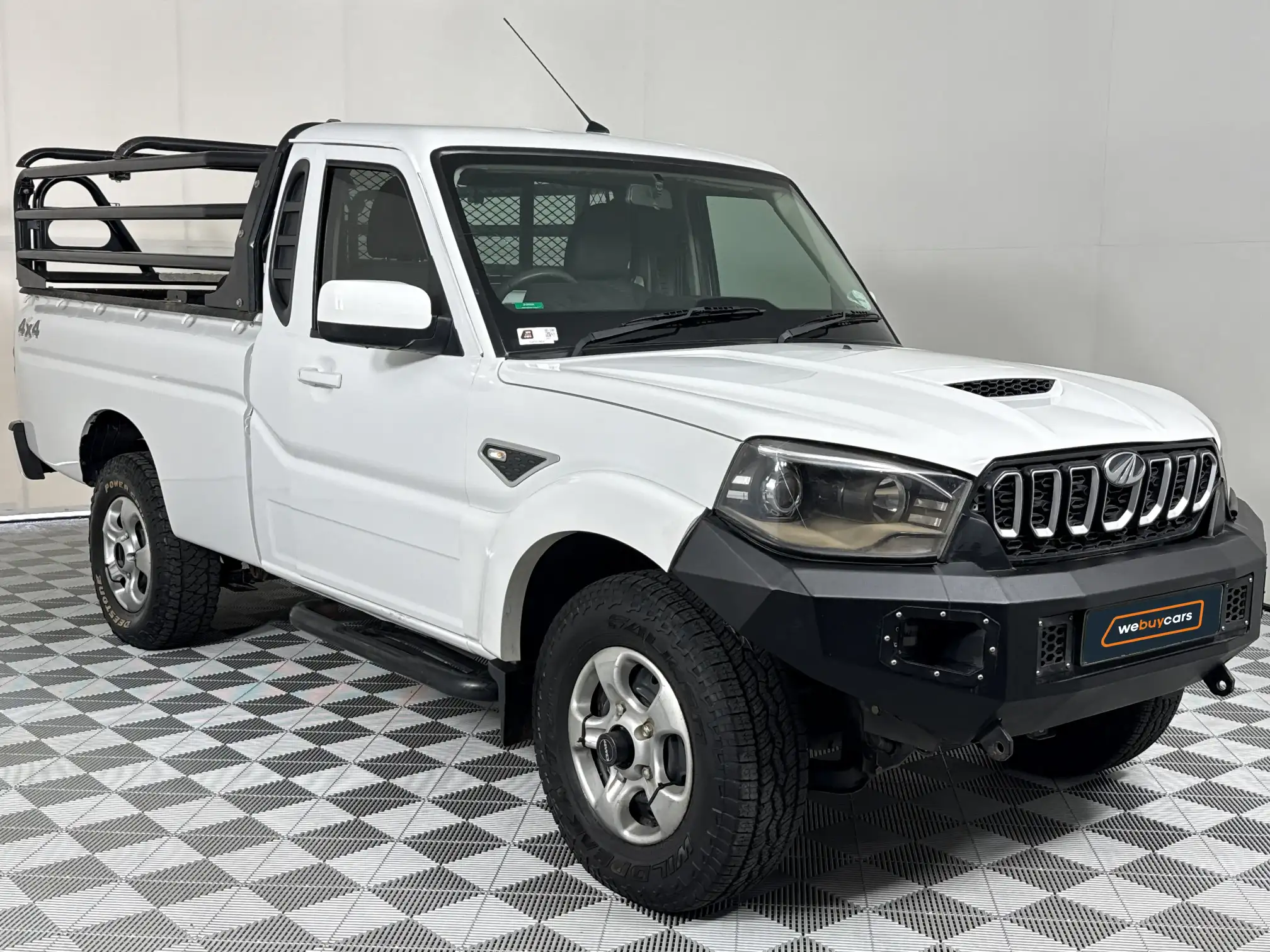 Mahindra PIK UP