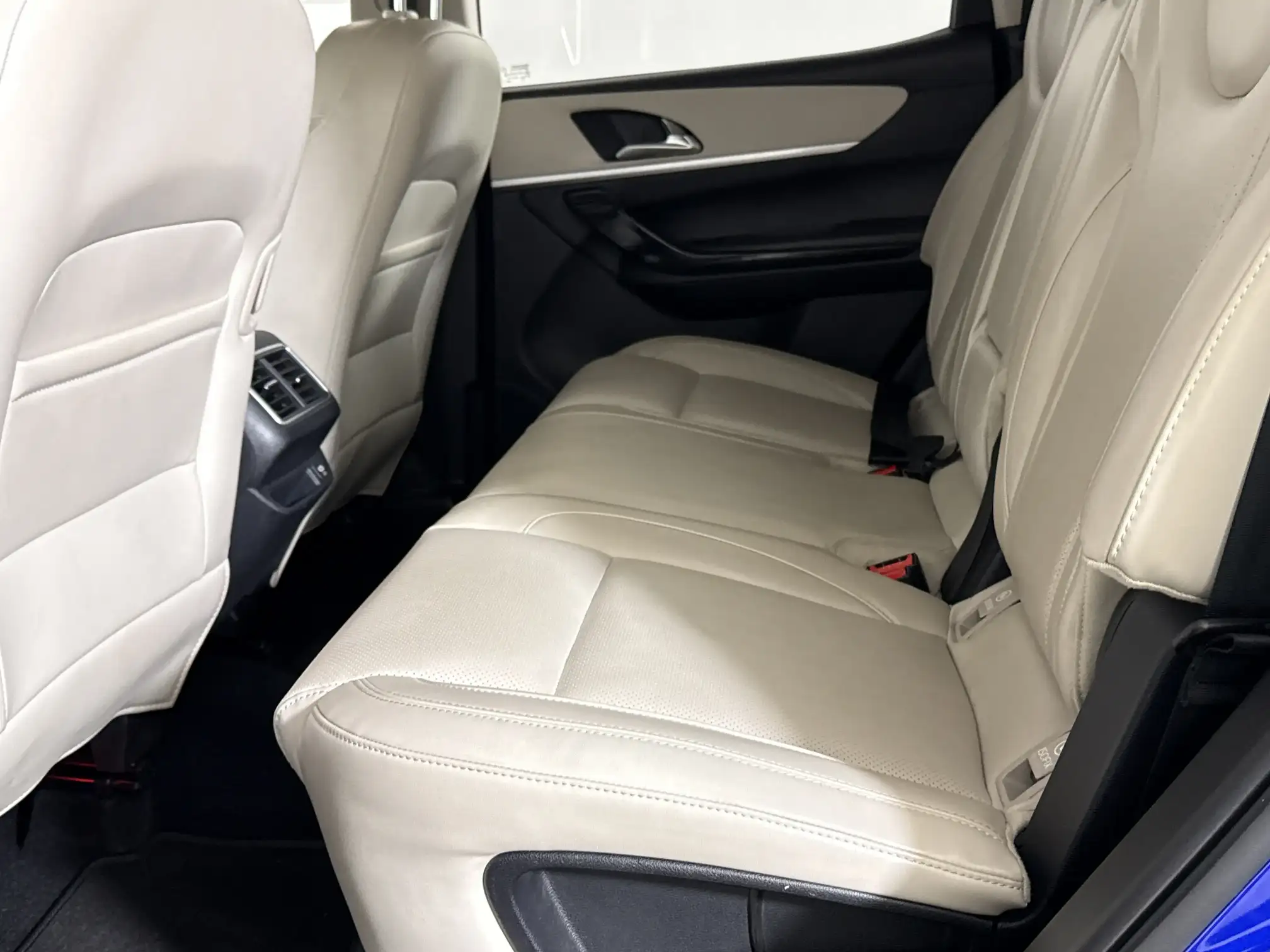 Mahindra XUV 700