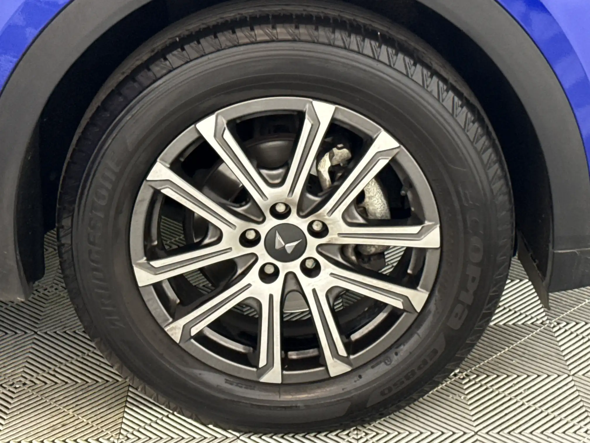 Mahindra XUV 700