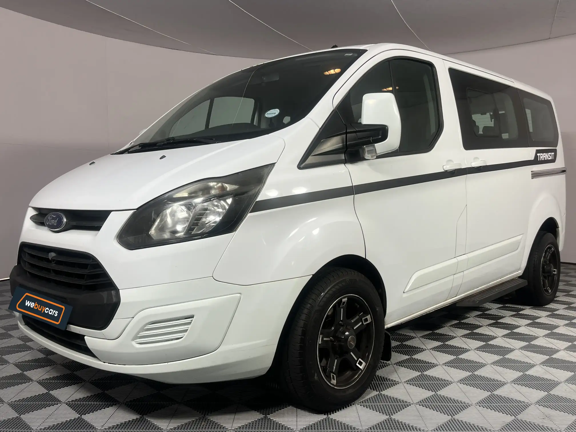 2016 Ford Tourneo