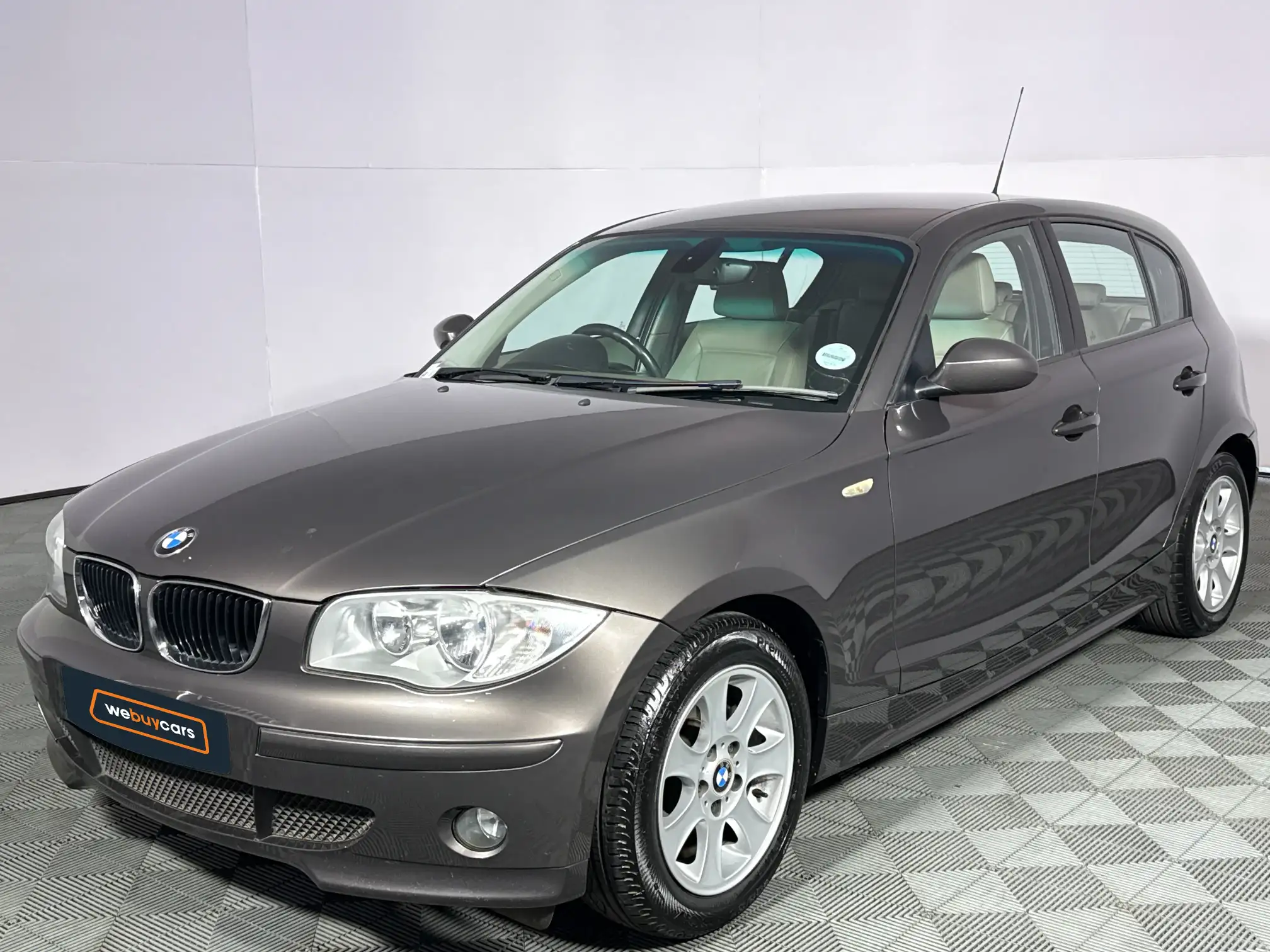 2005 BMW 1 Series