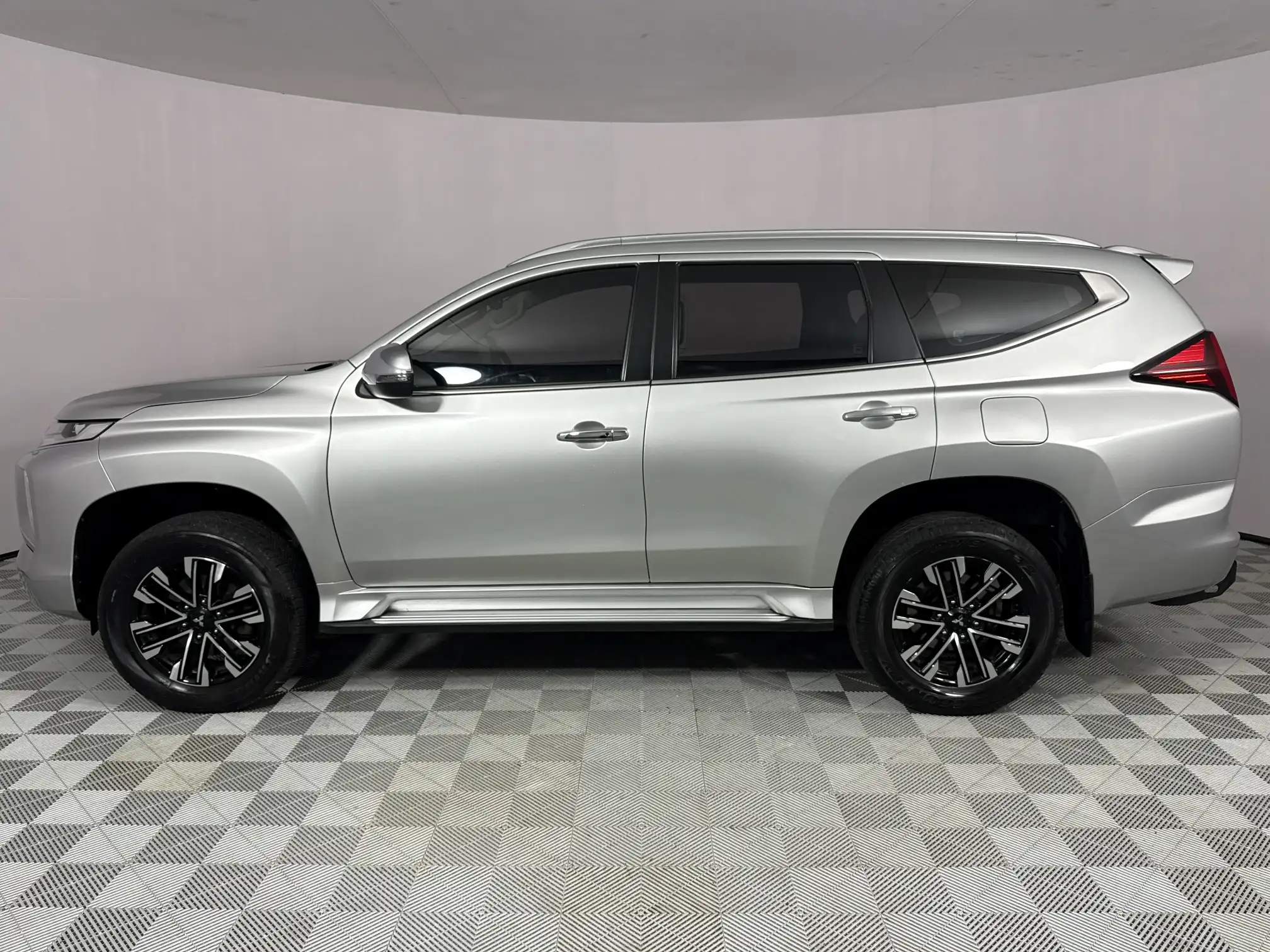 Mitsubishi Pajero Sport