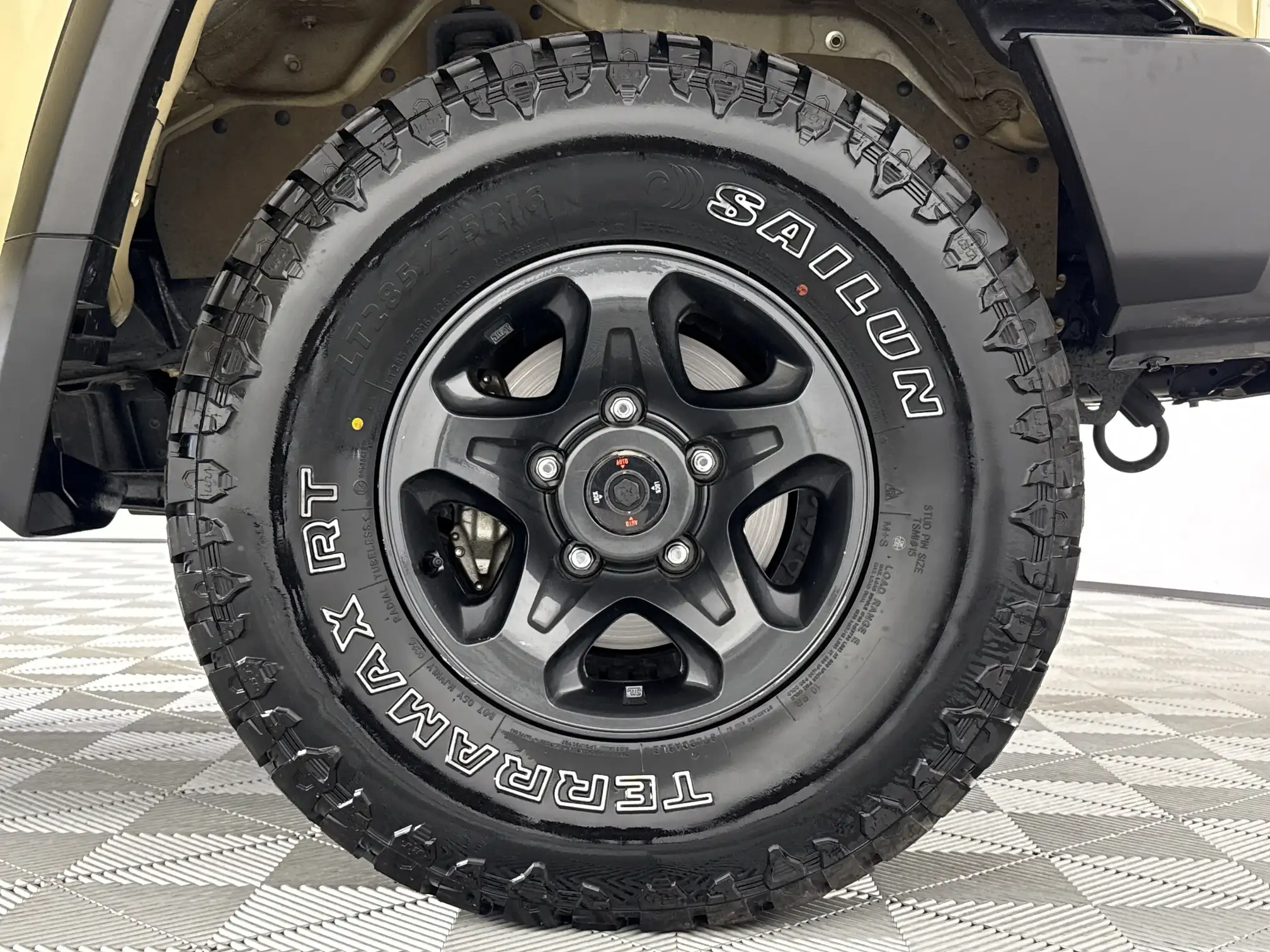 Toyota Land Cruiser