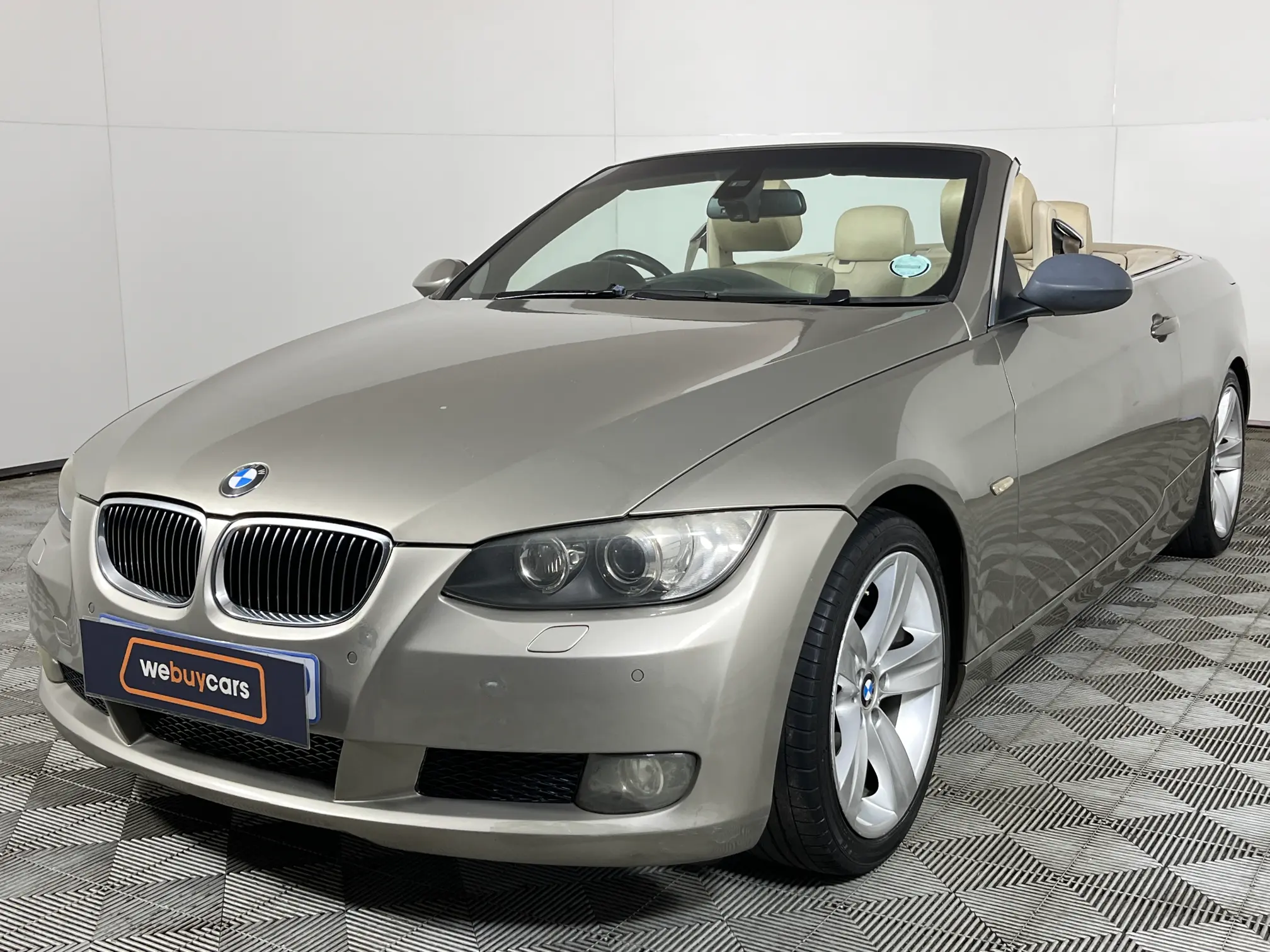 2007 BMW 3 Series 330i Convert Auto (E93)