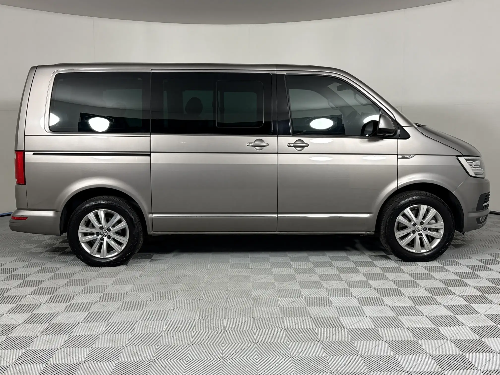Volkswagen T6