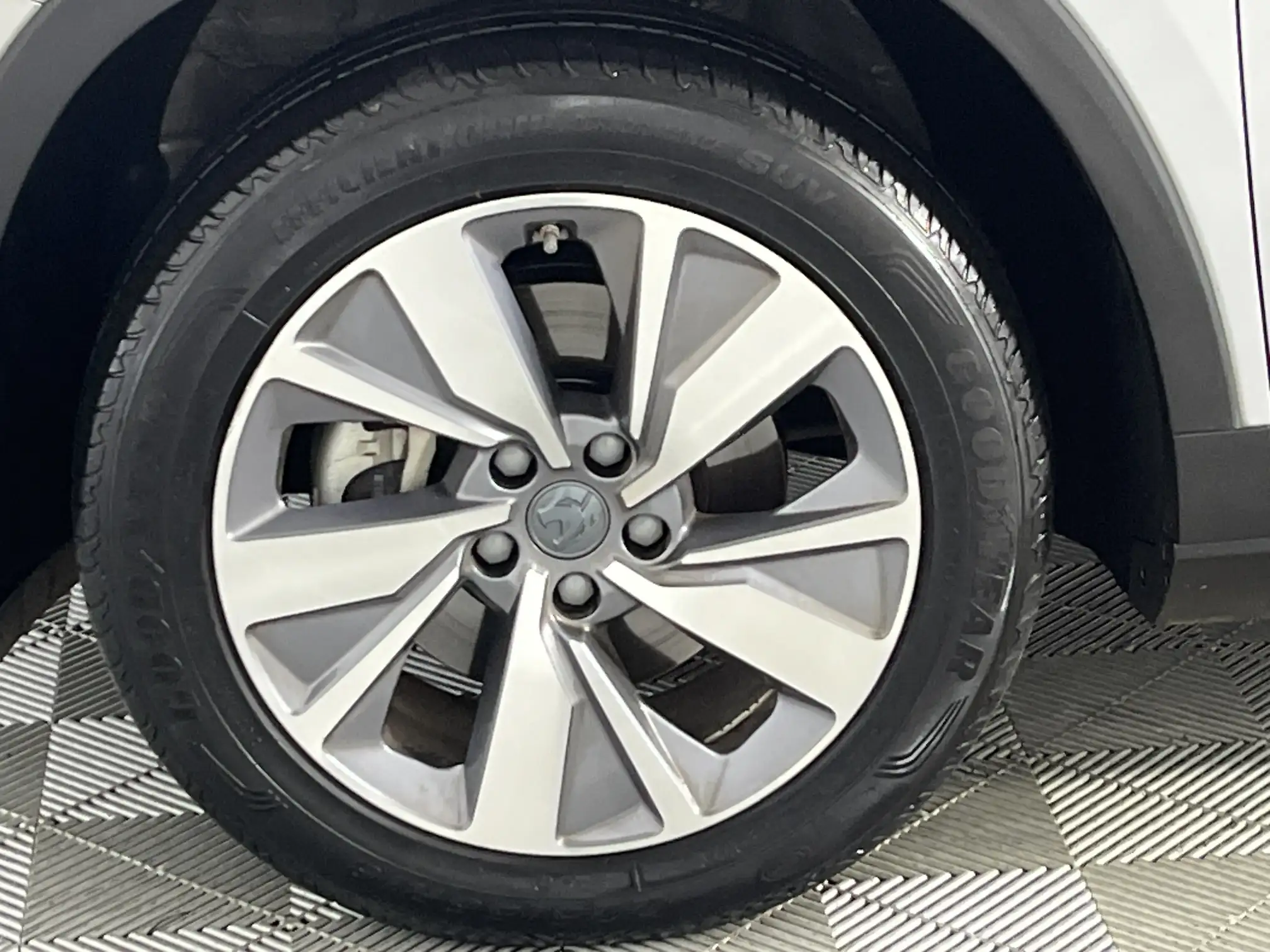 Proton X90