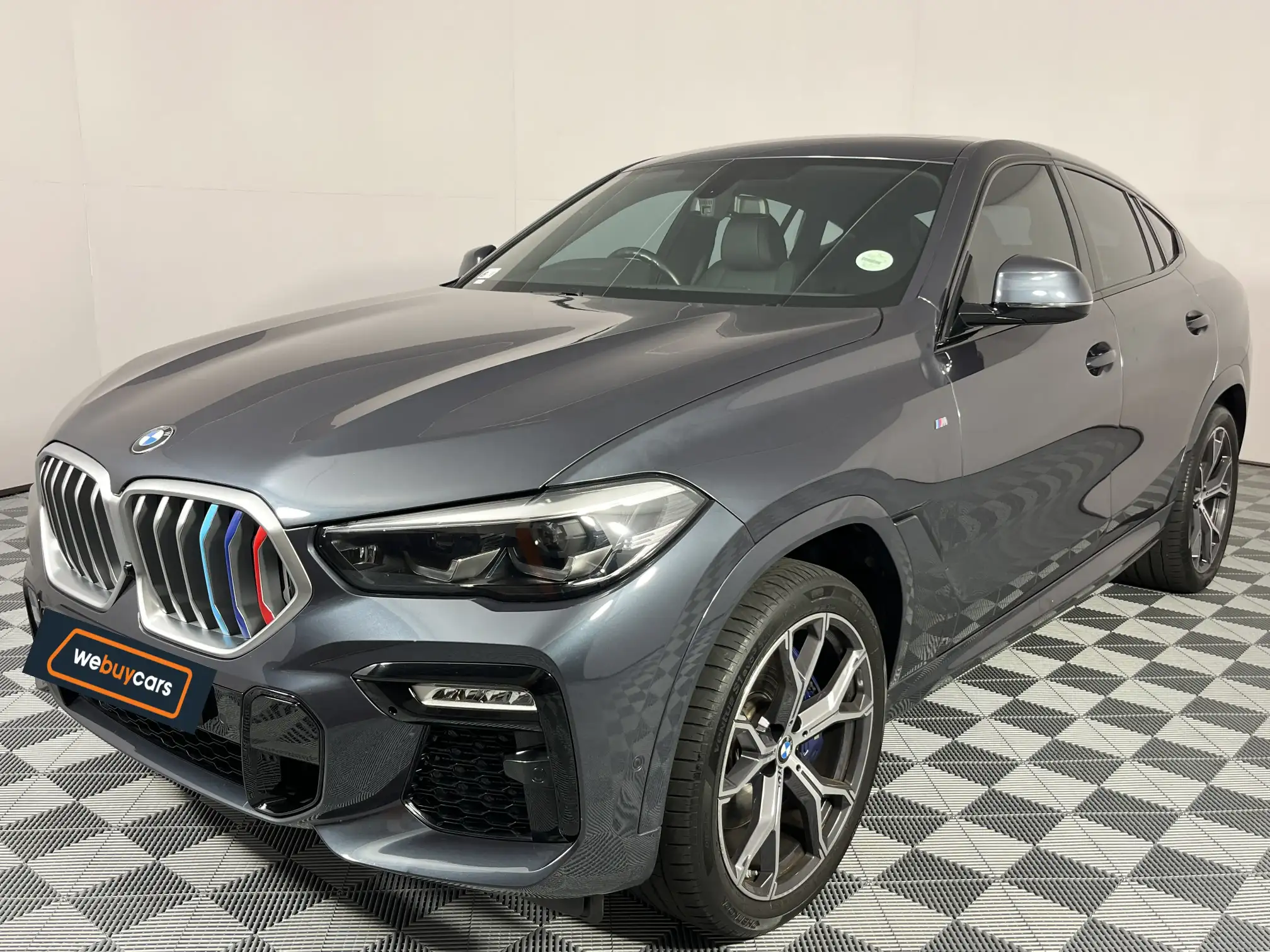 2021 BMW X6