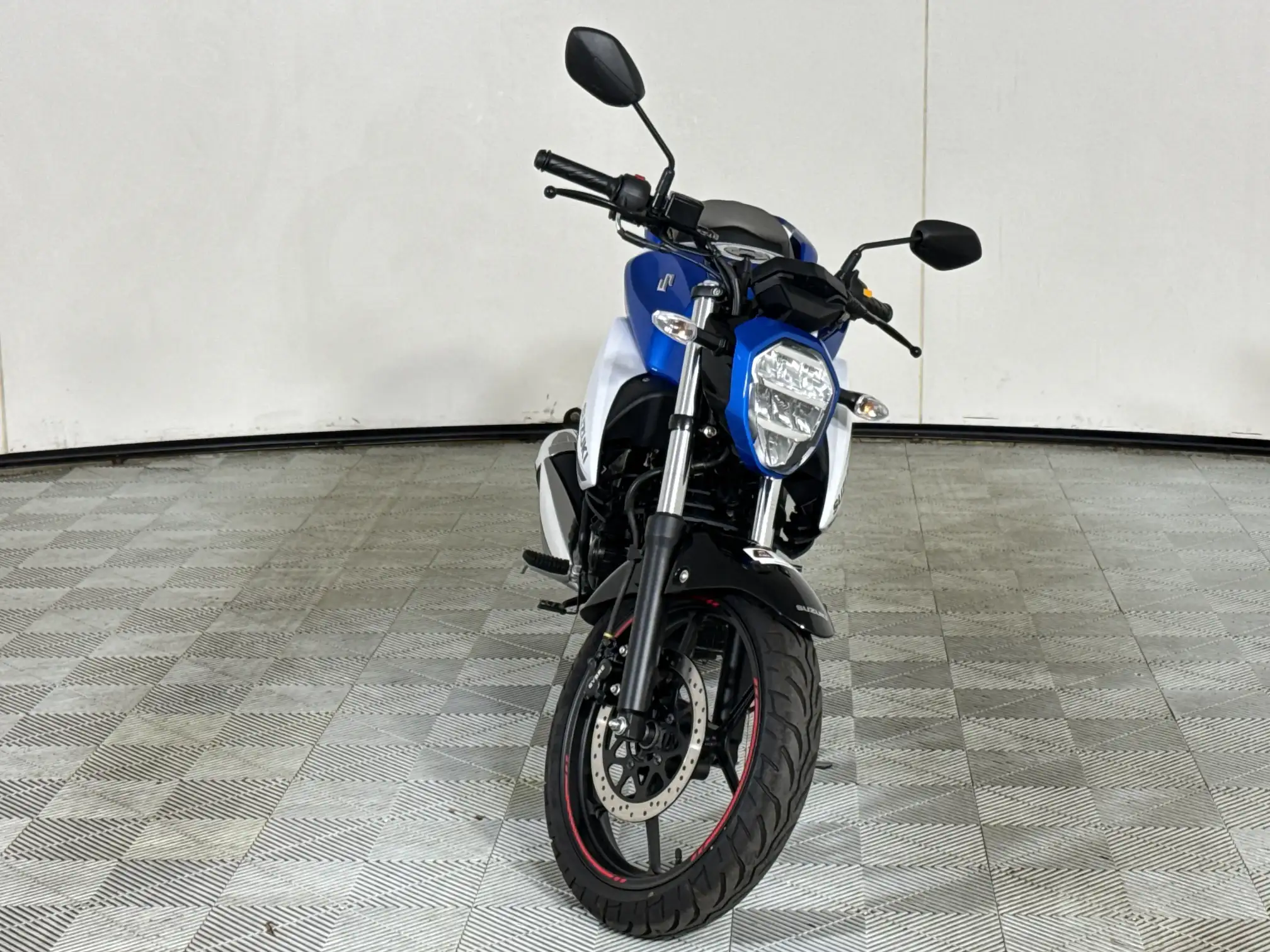 Suzuki GSX