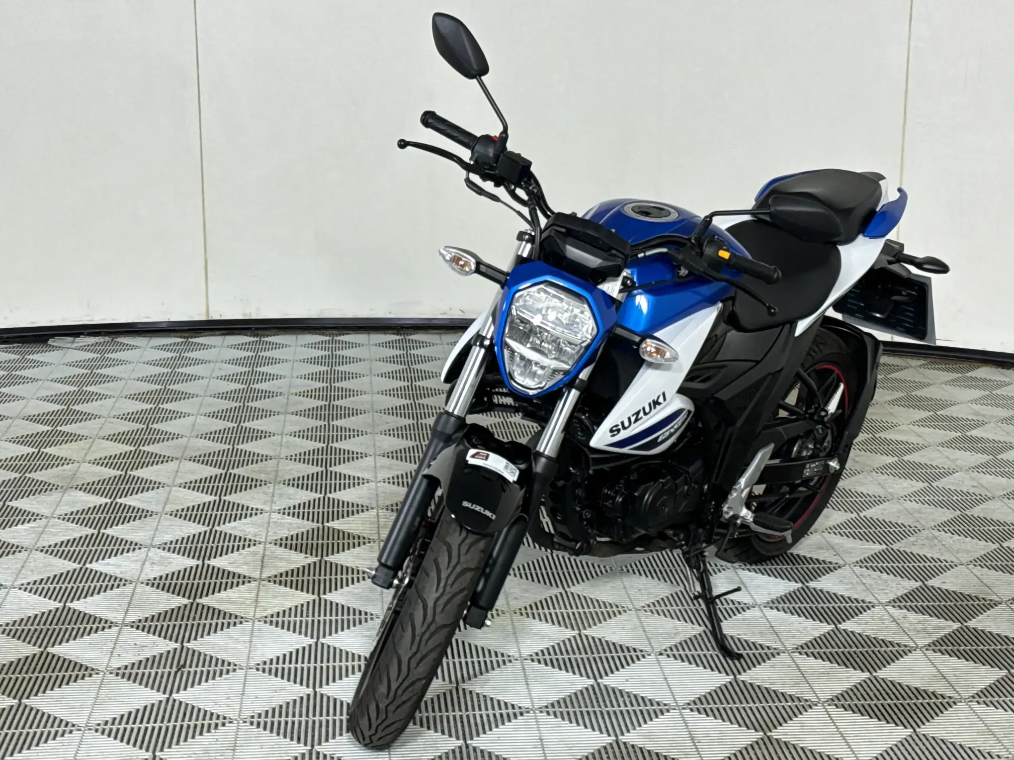 Suzuki GSX