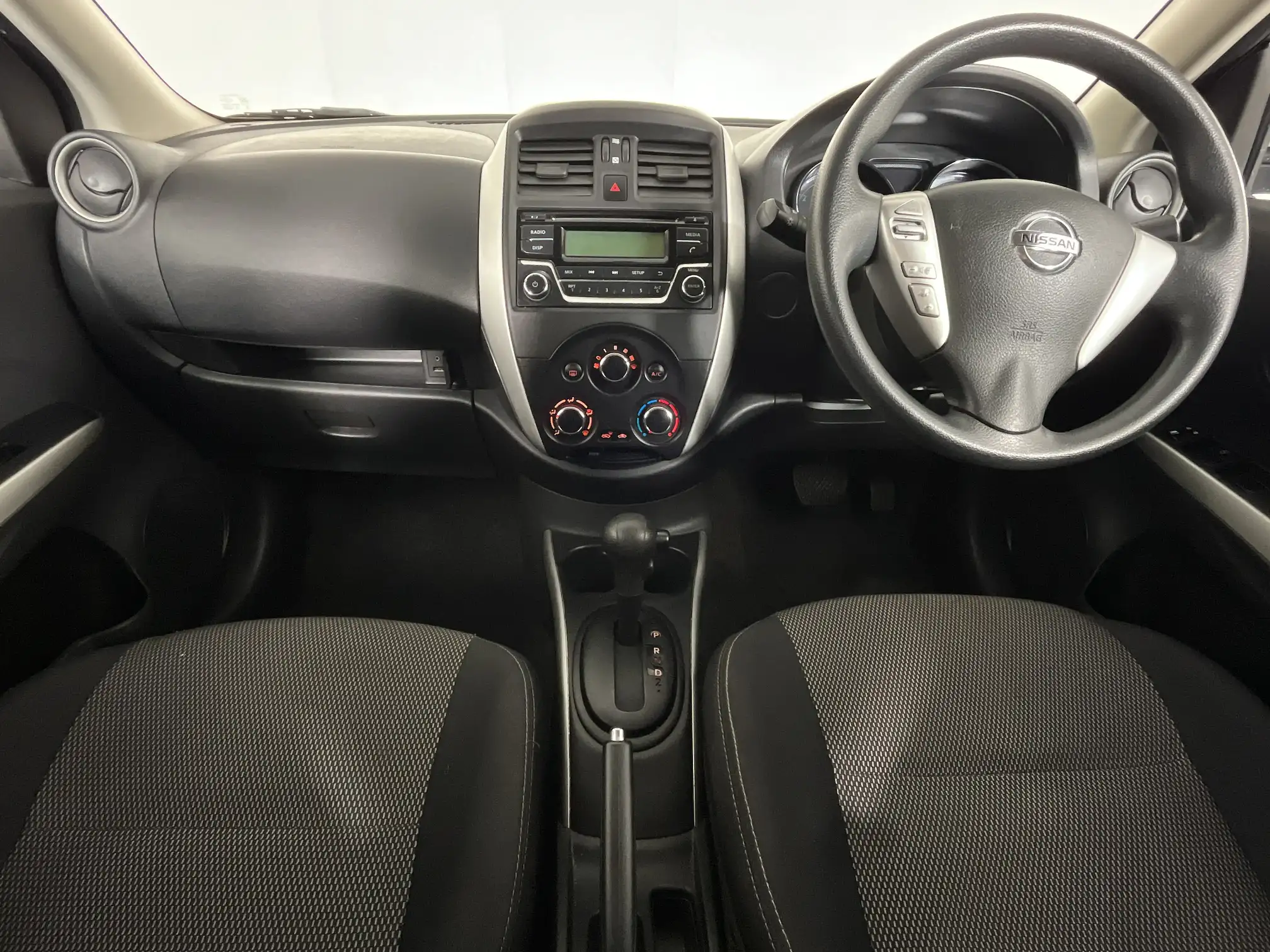 Nissan Almera