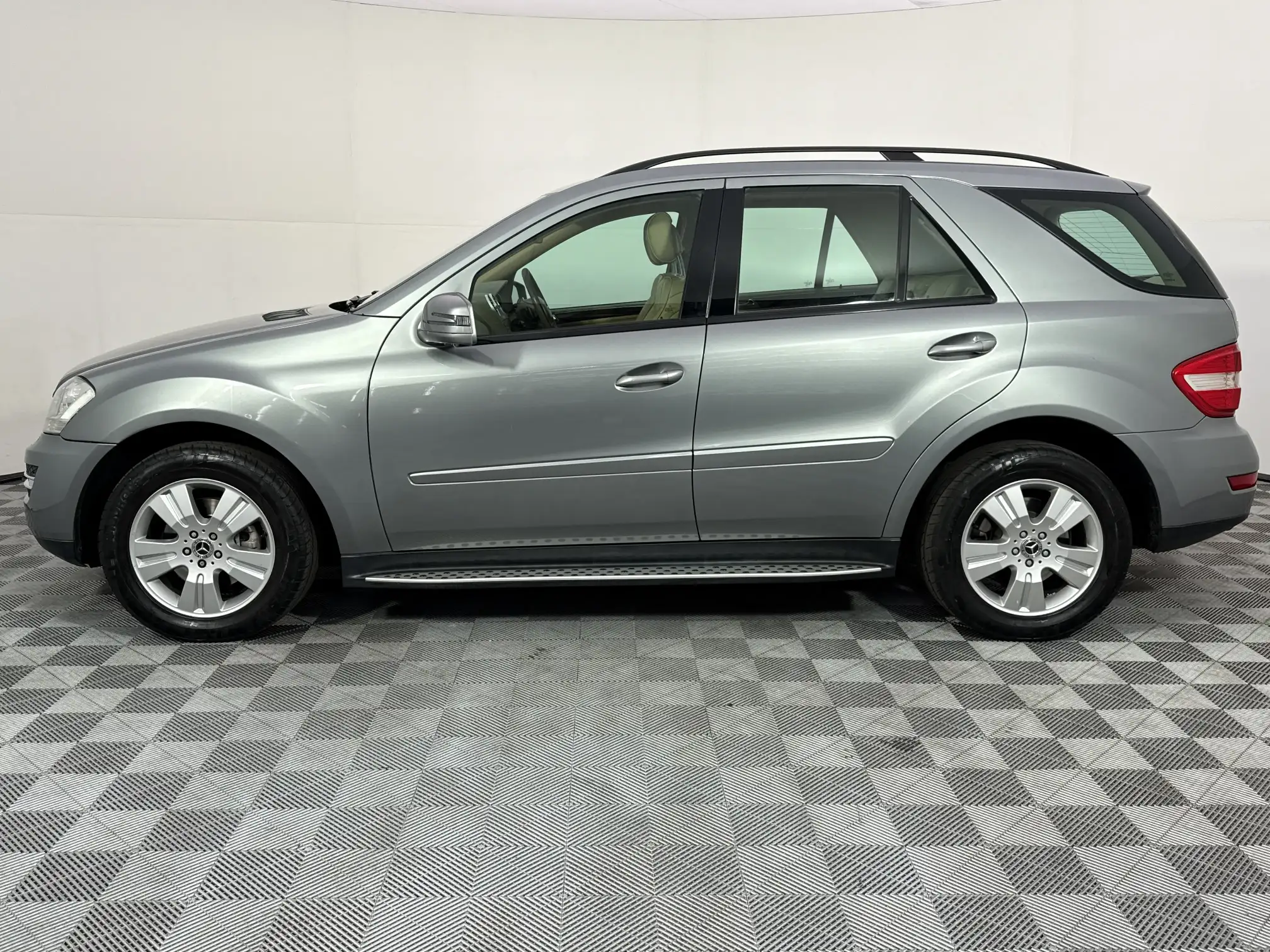 Mercedes-Benz M Class