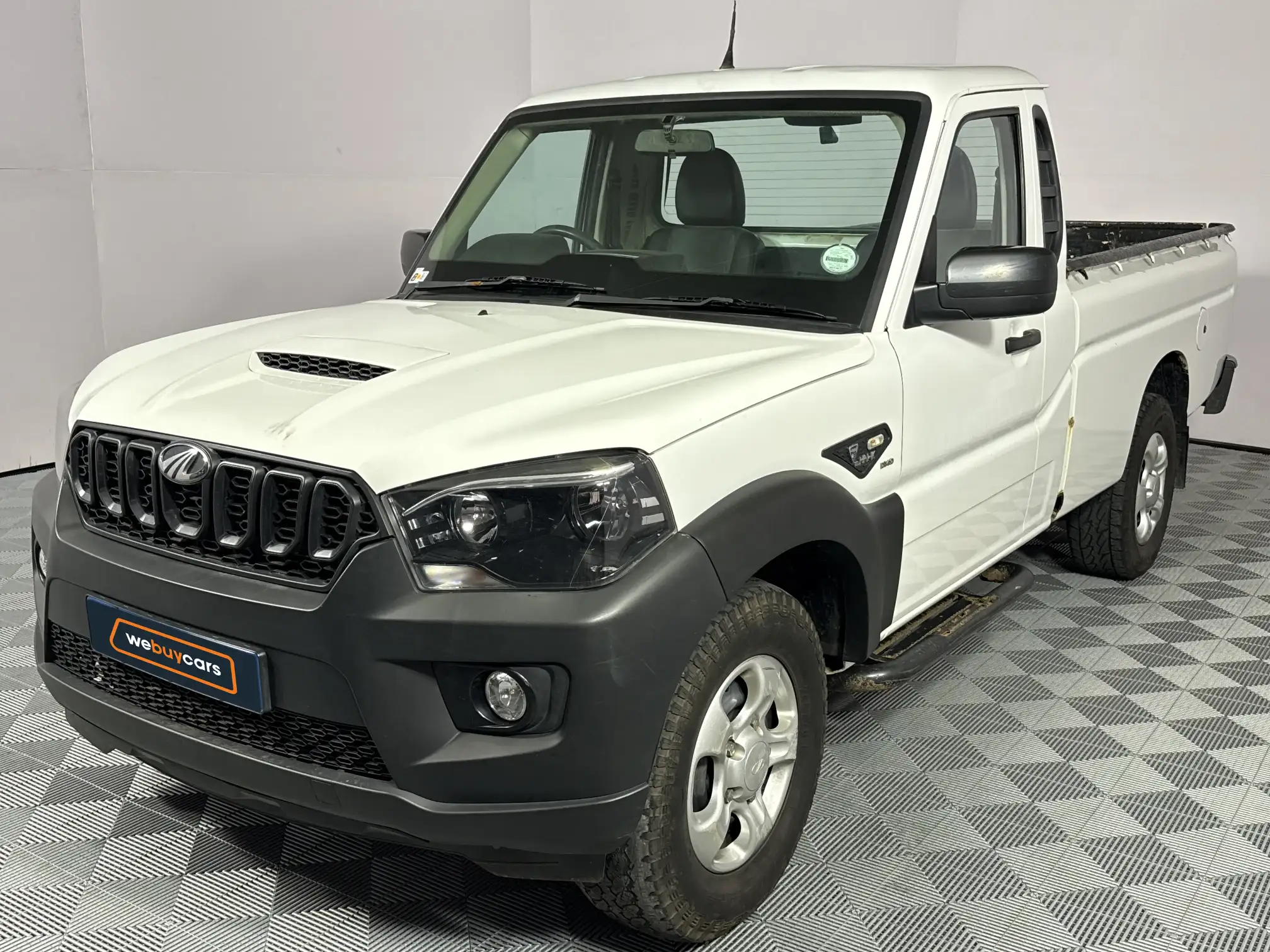 2021 Mahindra PIK UP