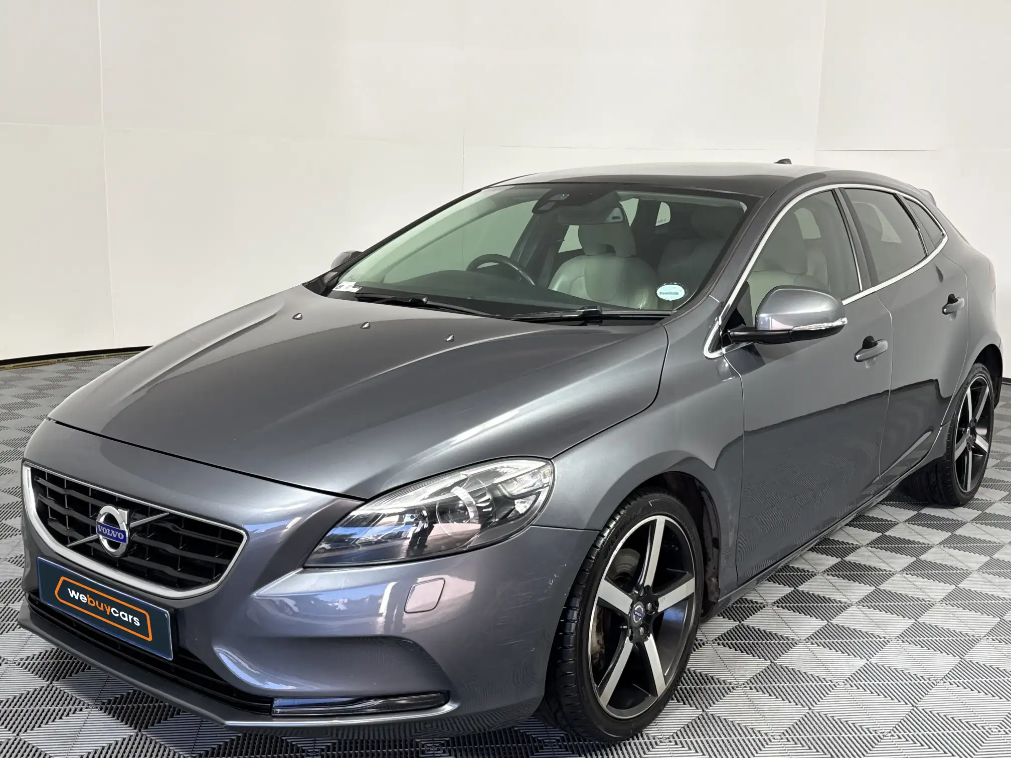 2013 Volvo V40