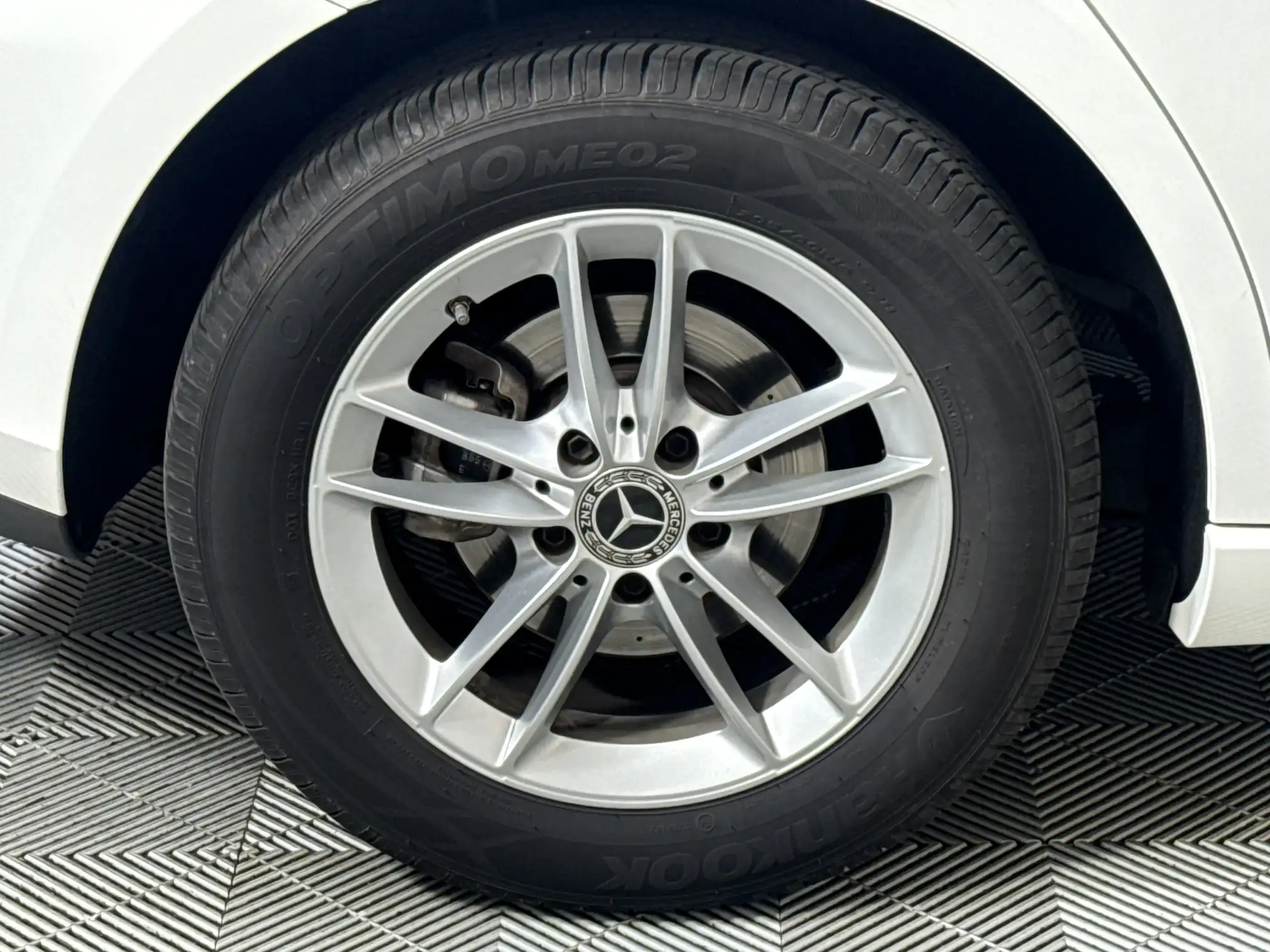 Mercedes-Benz B Class