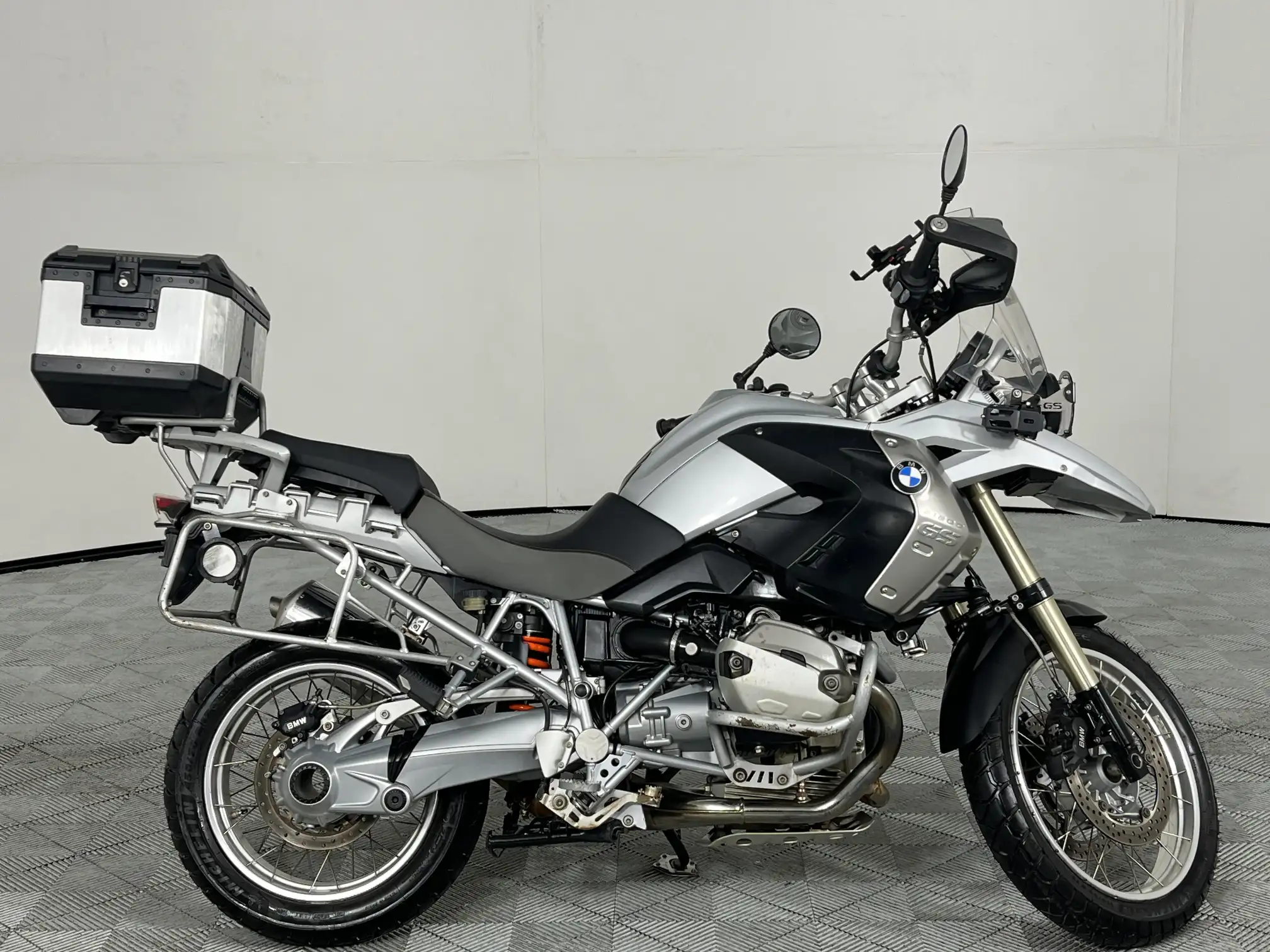 2012 BMW R Series