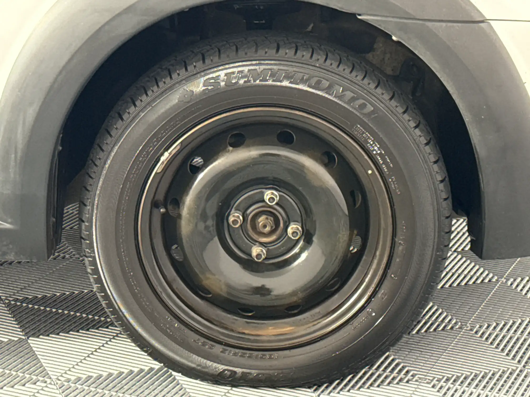 Nissan NP200