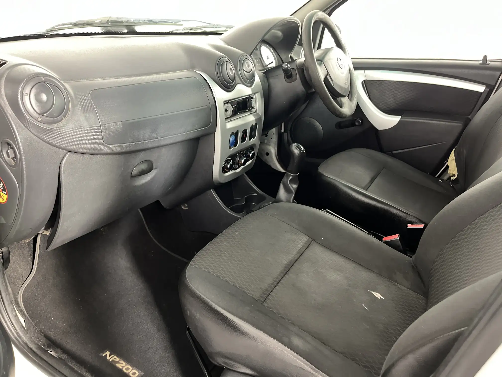 Nissan NP200