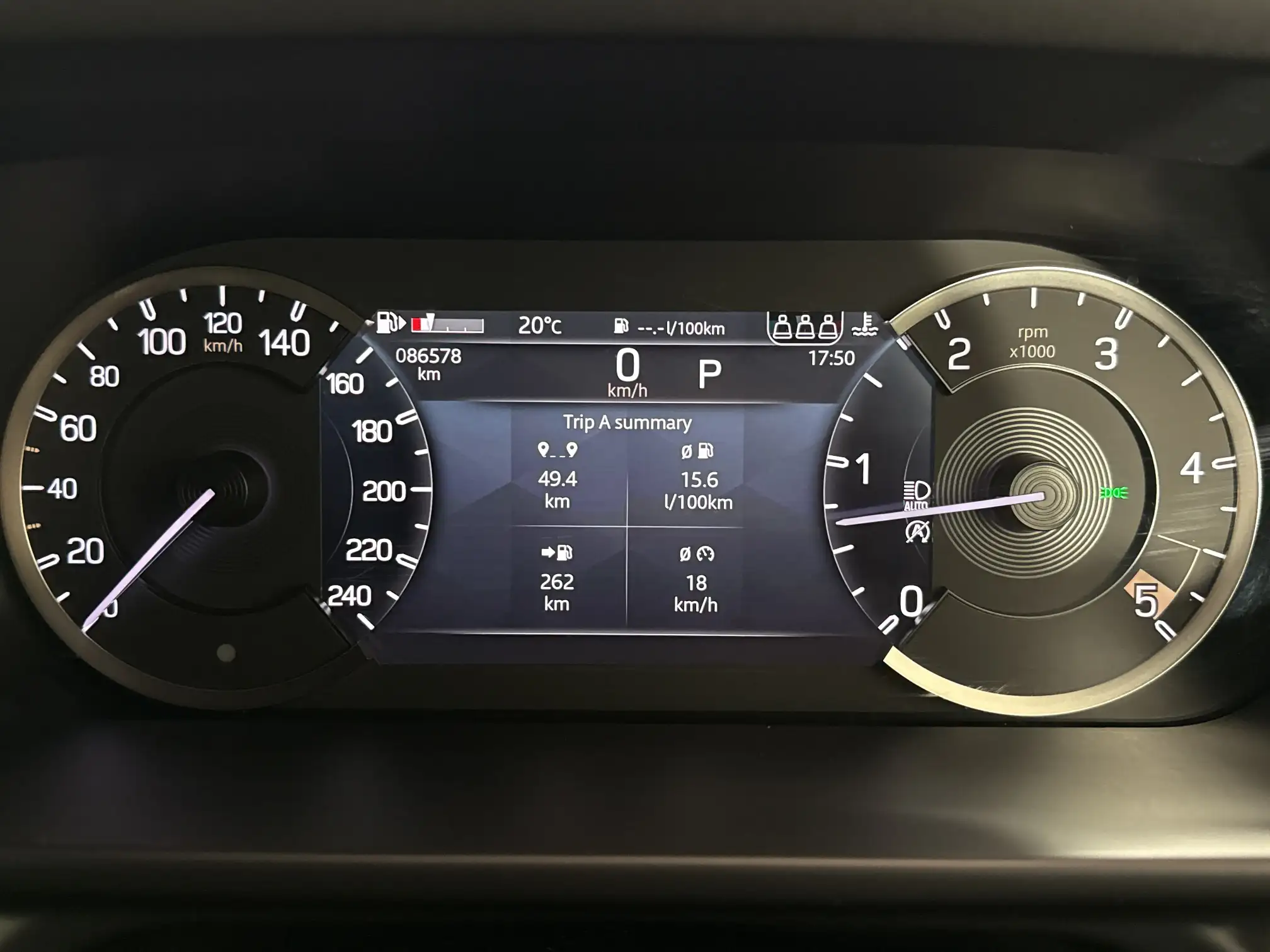 Land Rover Defender 110