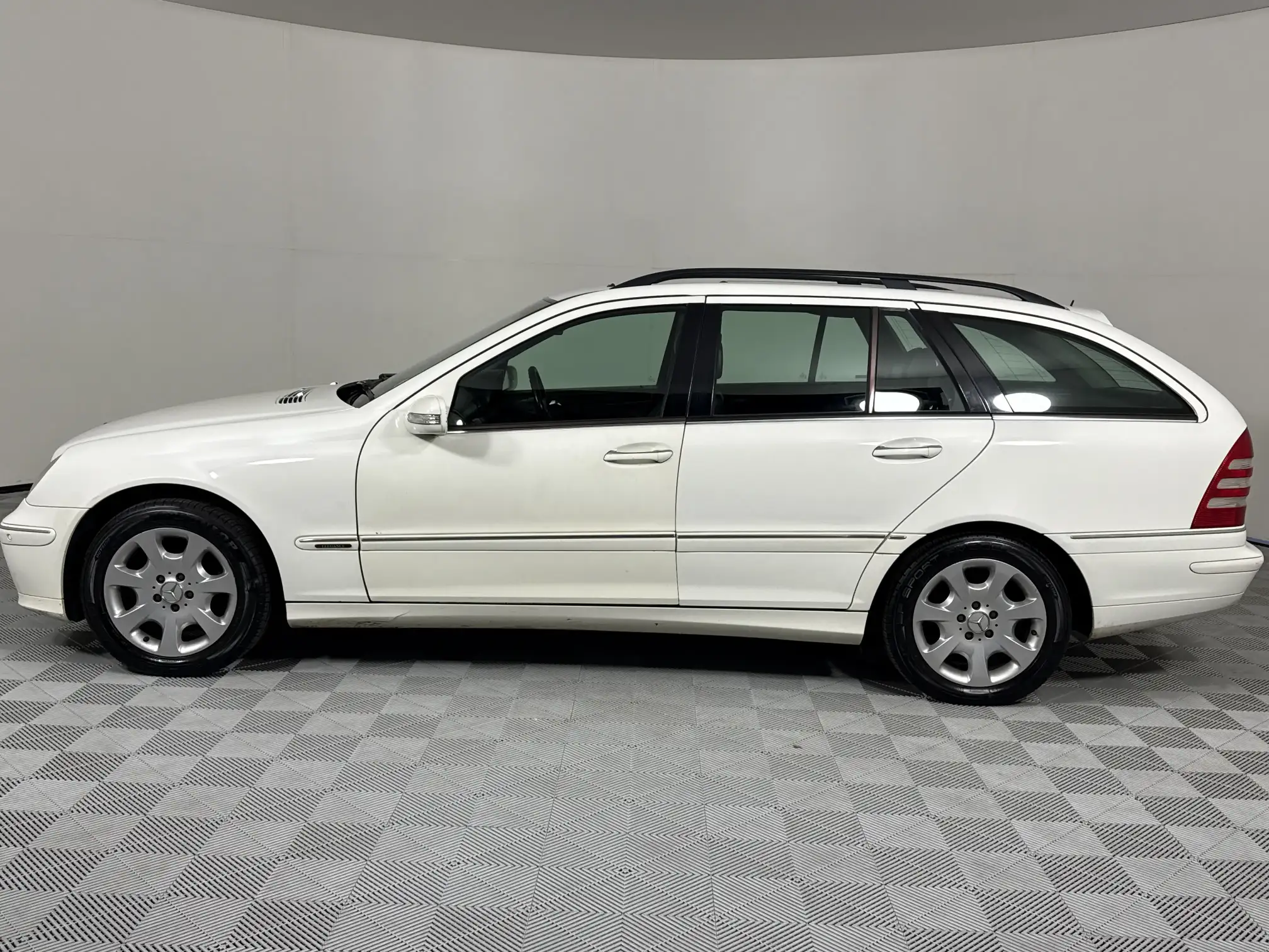 Mercedes-Benz C Class Sedan