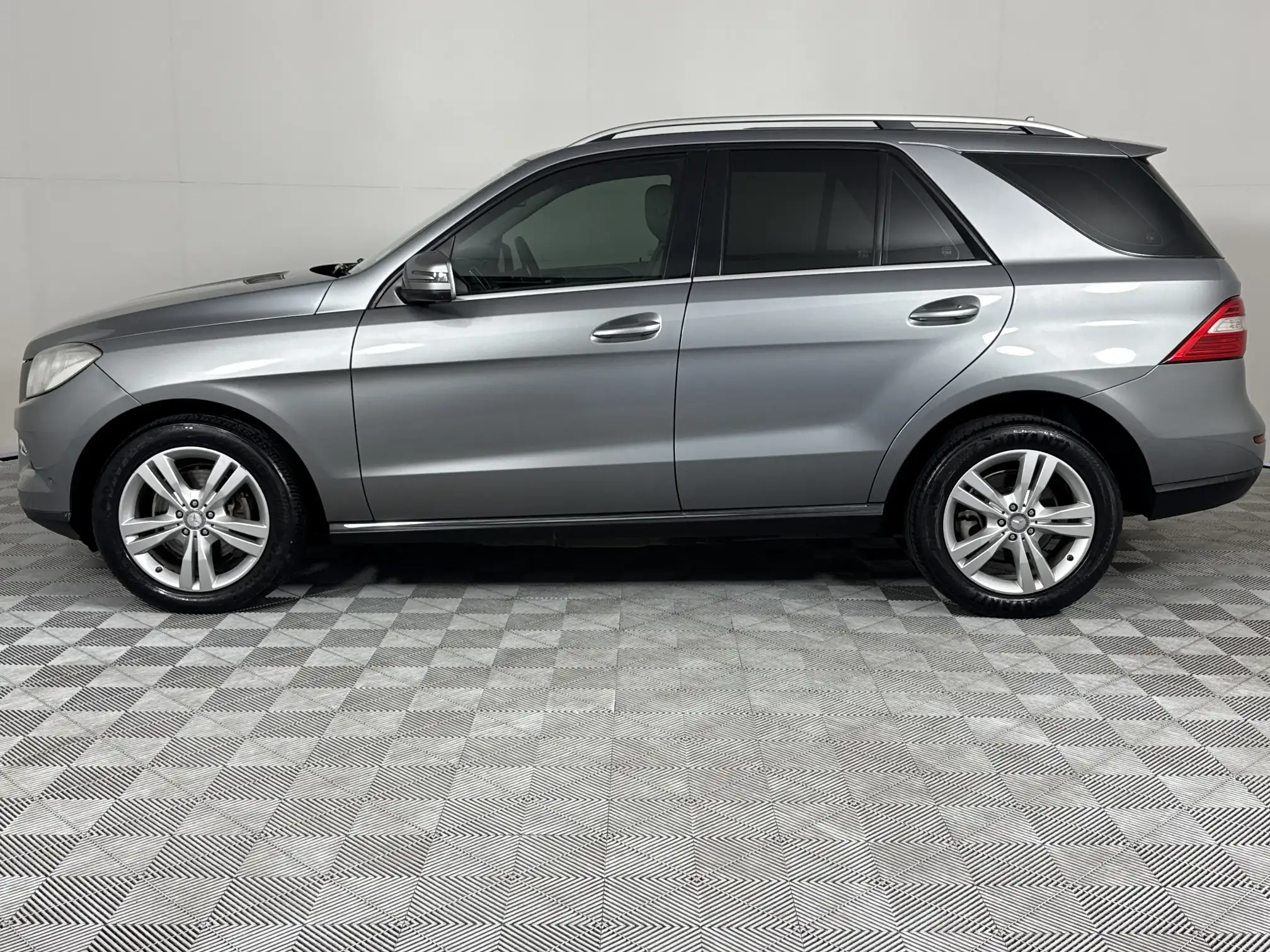 Mercedes-Benz M Class