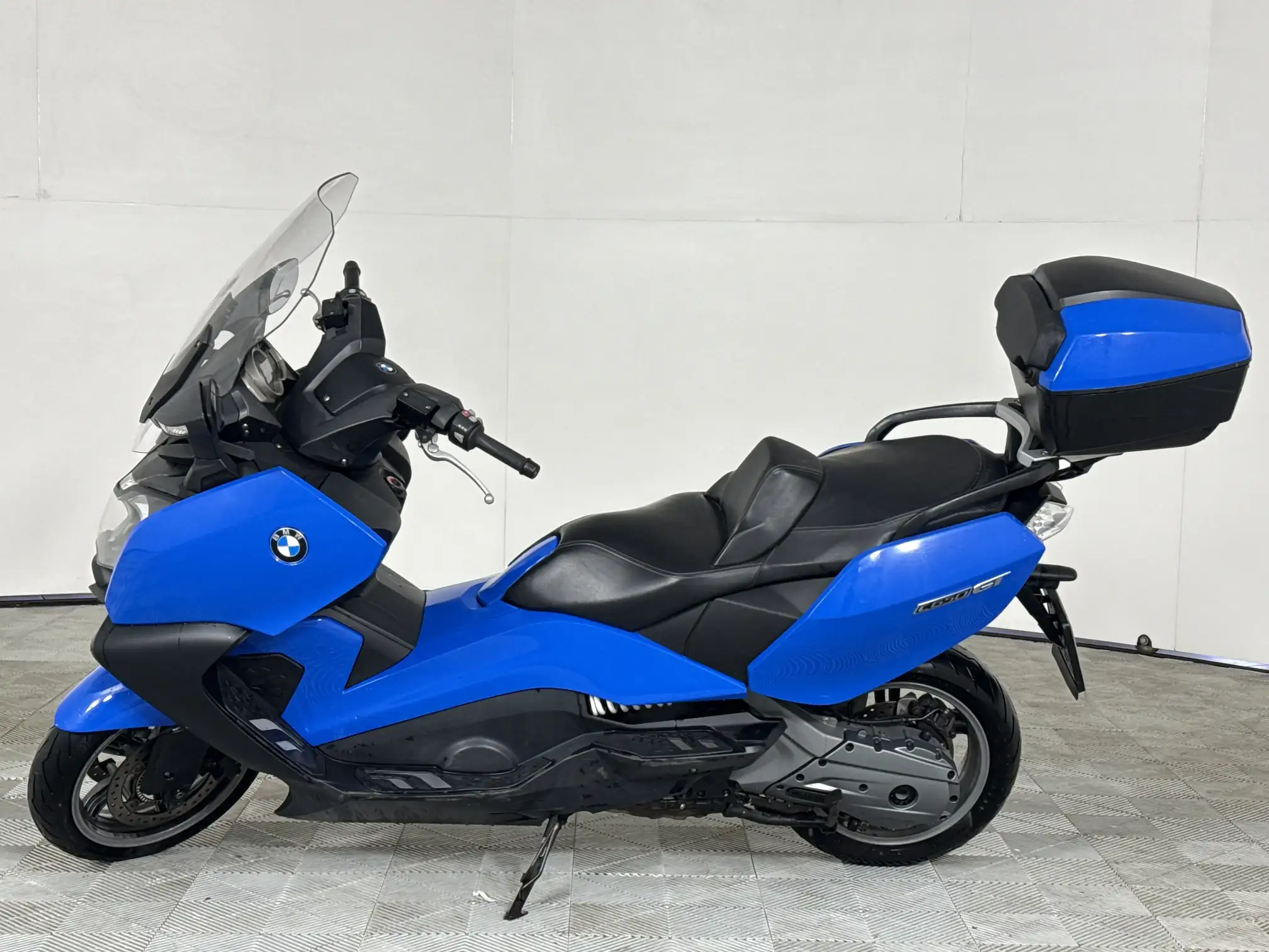 BMW C