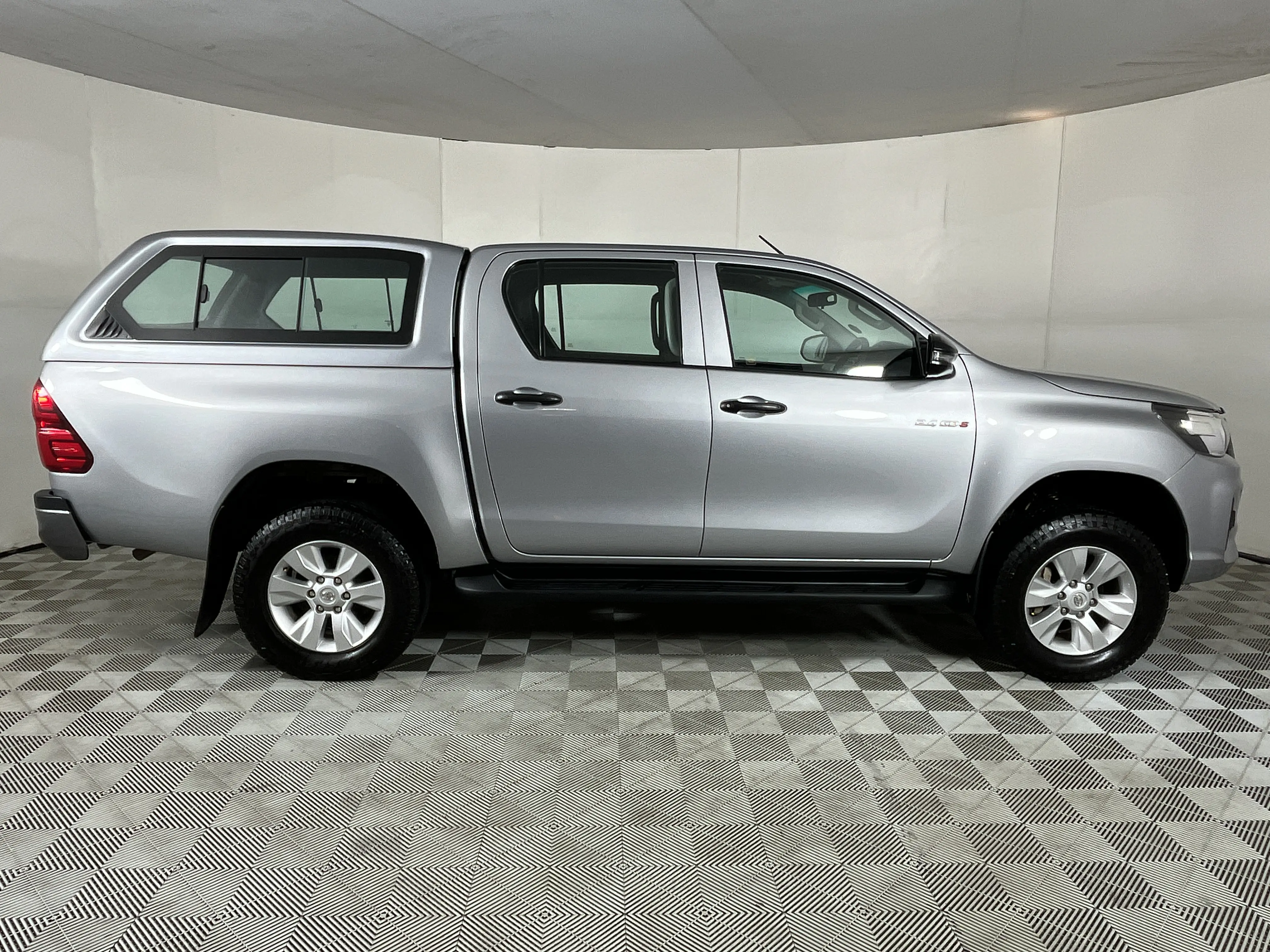 2020 Toyota Hilux 2.4 Gd-6 RB SRX Auto Pick Up Double Cab, photo 4