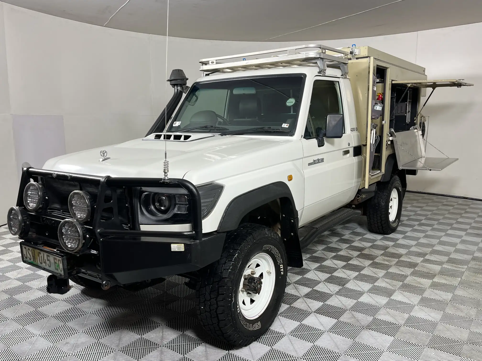 2009 Toyota Land Cruiser