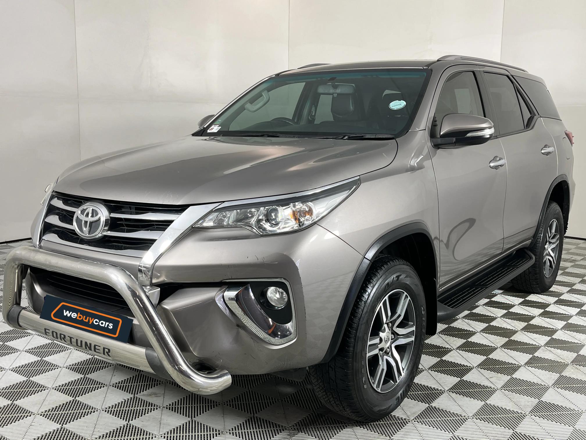 Toyota Fortuner IV 2.4 GD-6 Raised Body