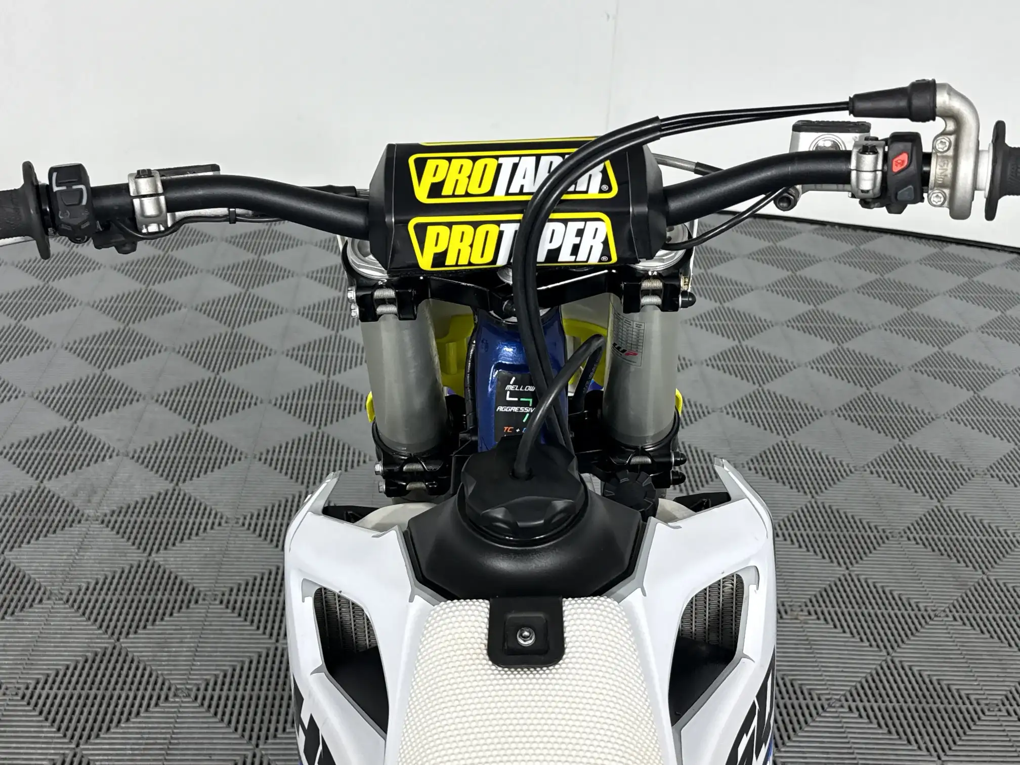 Husqvarna FC