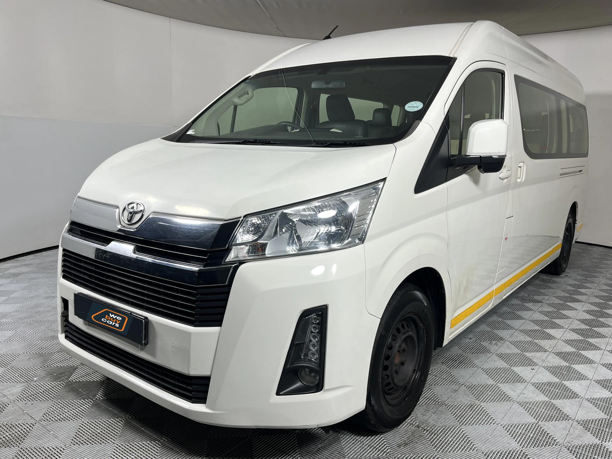 Toyota Quantum 2.8 GL 14 Seater