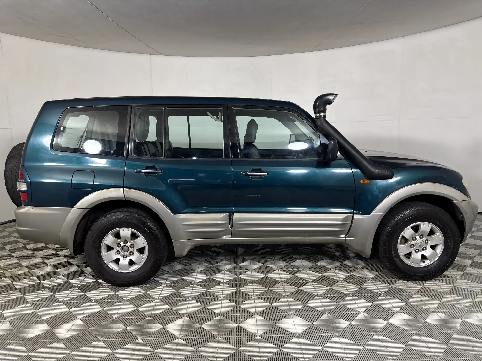 Mitsubishi Pajero