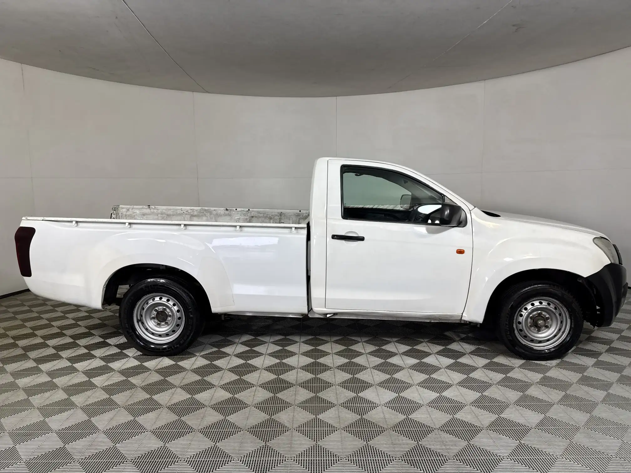 Isuzu KB
