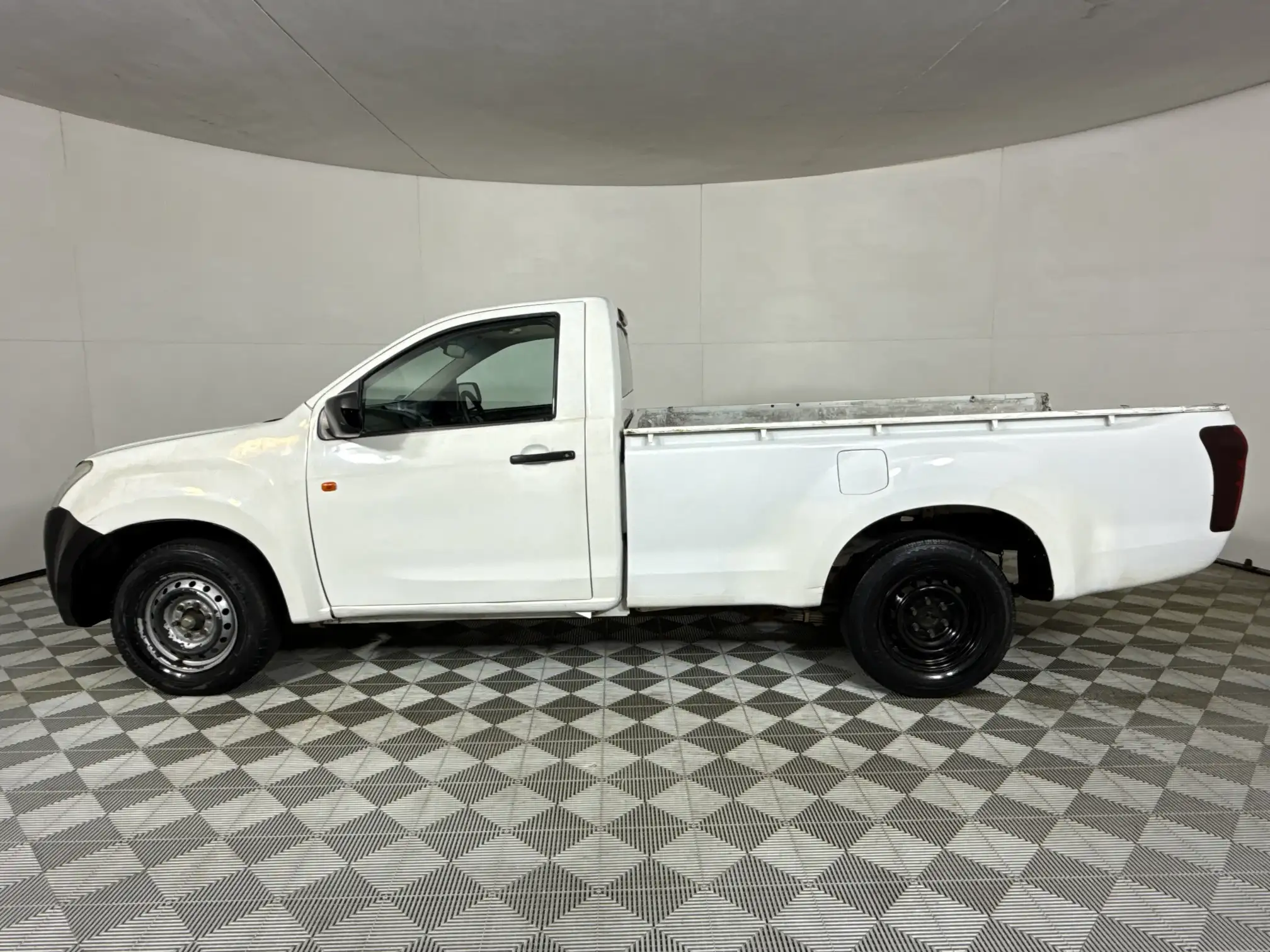 Isuzu KB