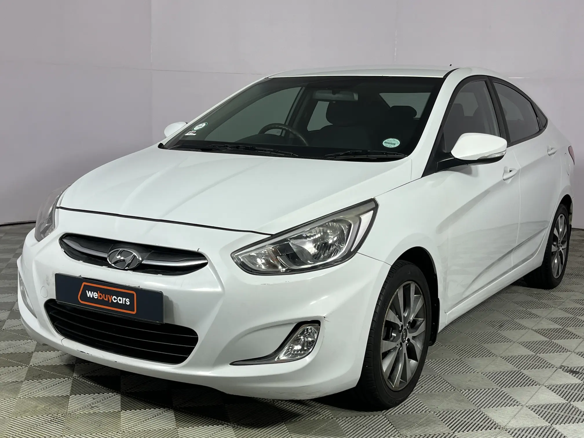 2017 Hyundai Accent 1.6 Gls/fluid Auto