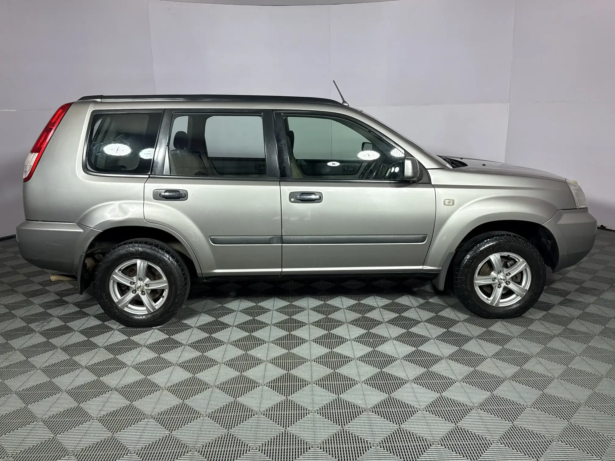 Nissan X Trail