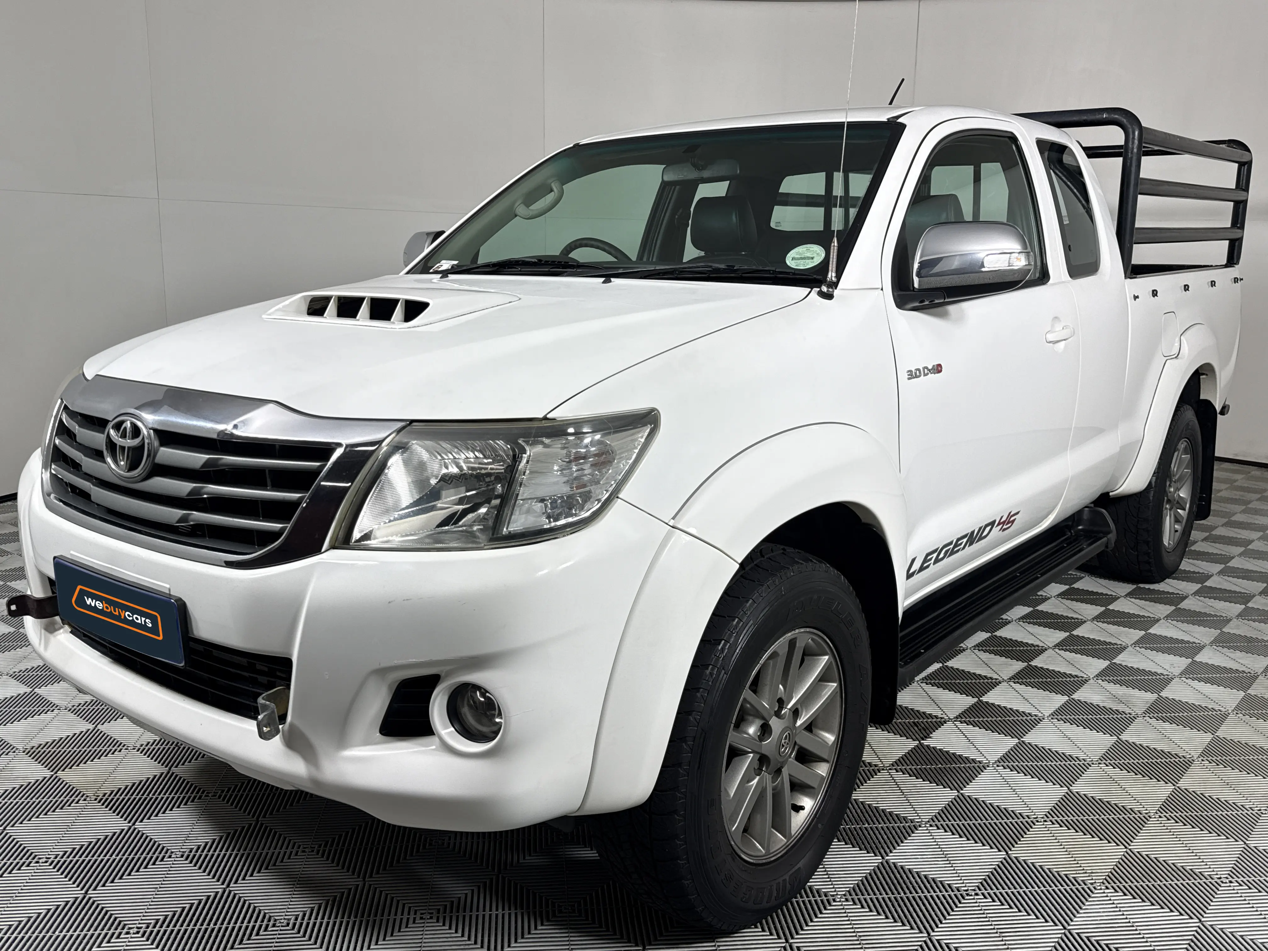 2015 Toyota Hilux 3.0d-4d Legend 45 4x4 Xtra CAB Pick Up