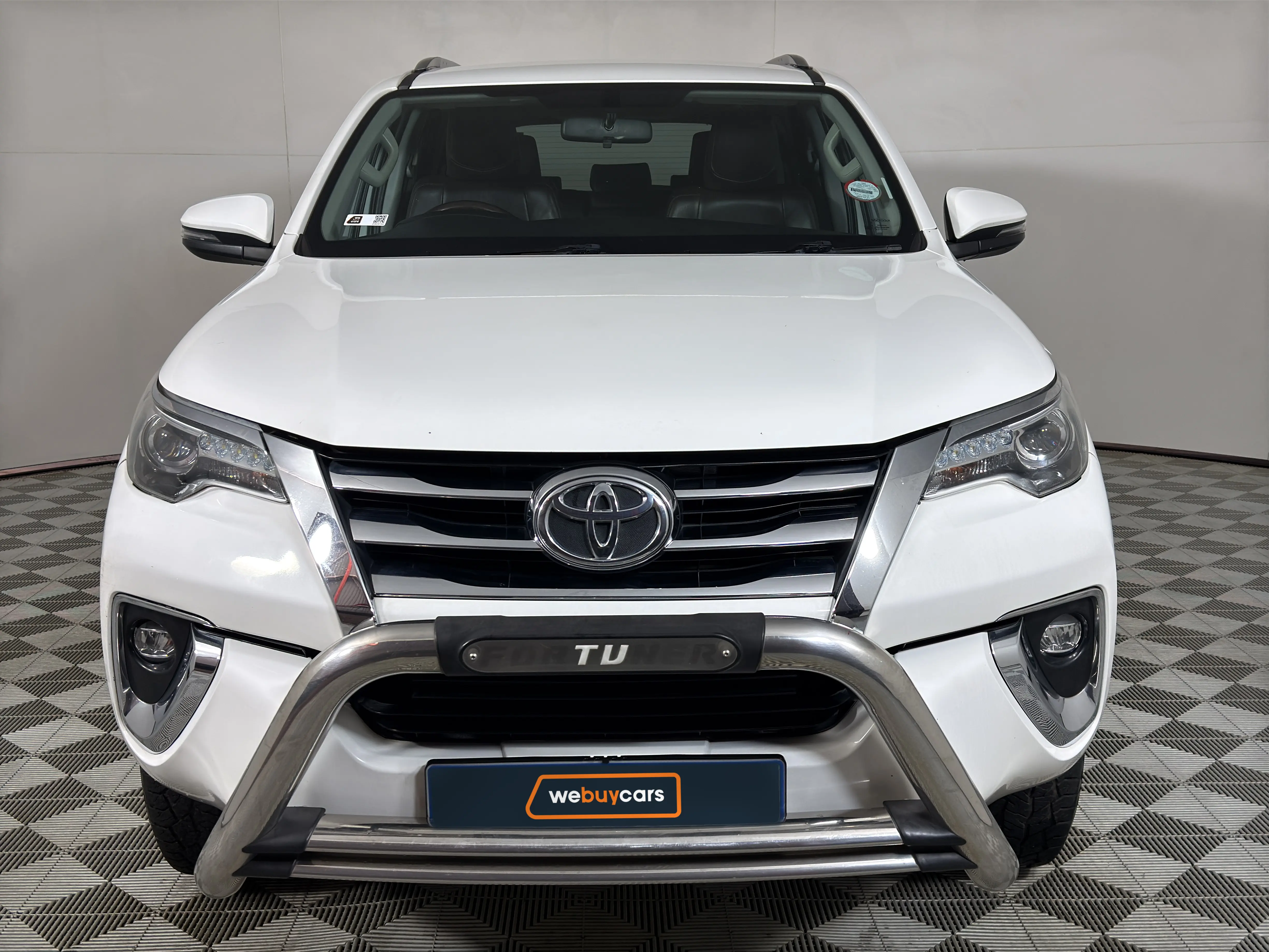 2019 Toyota Fortuner 2.8gd-6 R/B Auto, photo 2