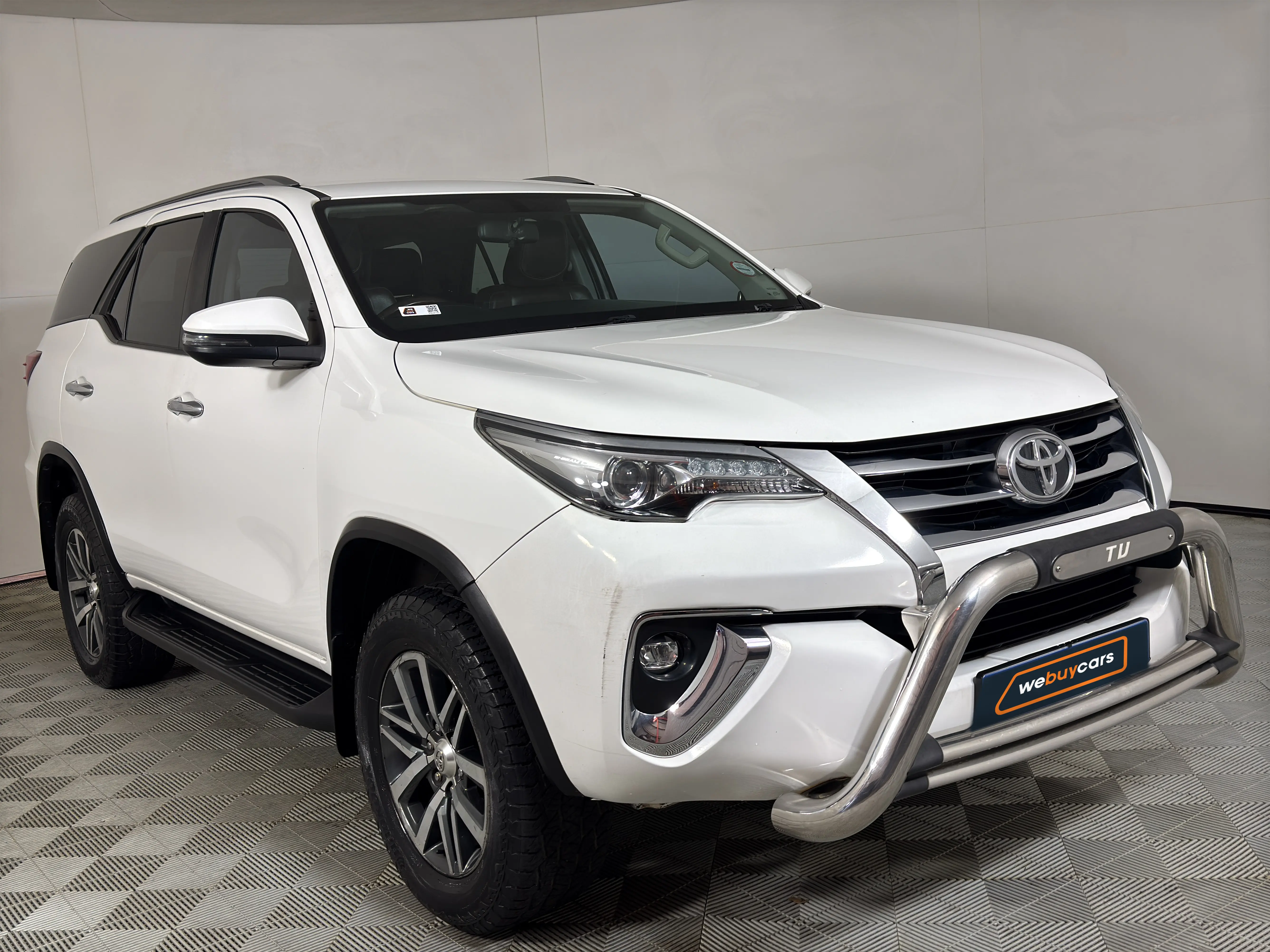 2019 Toyota Fortuner 2.8gd-6 R/B Auto, photo 3