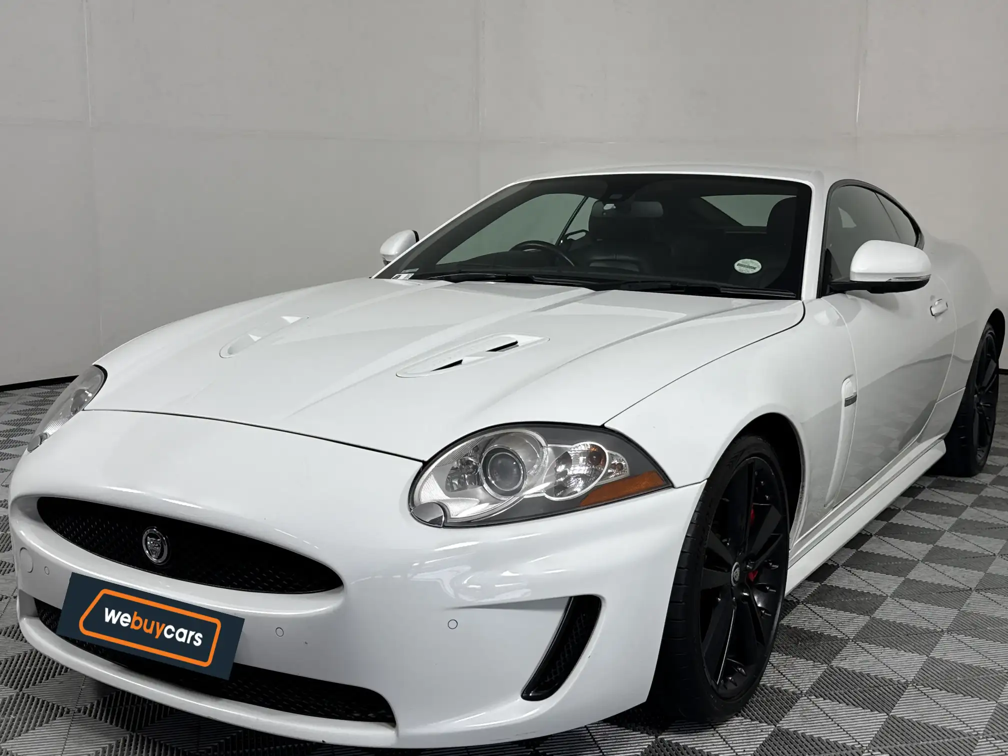 2010 Jaguar XKR