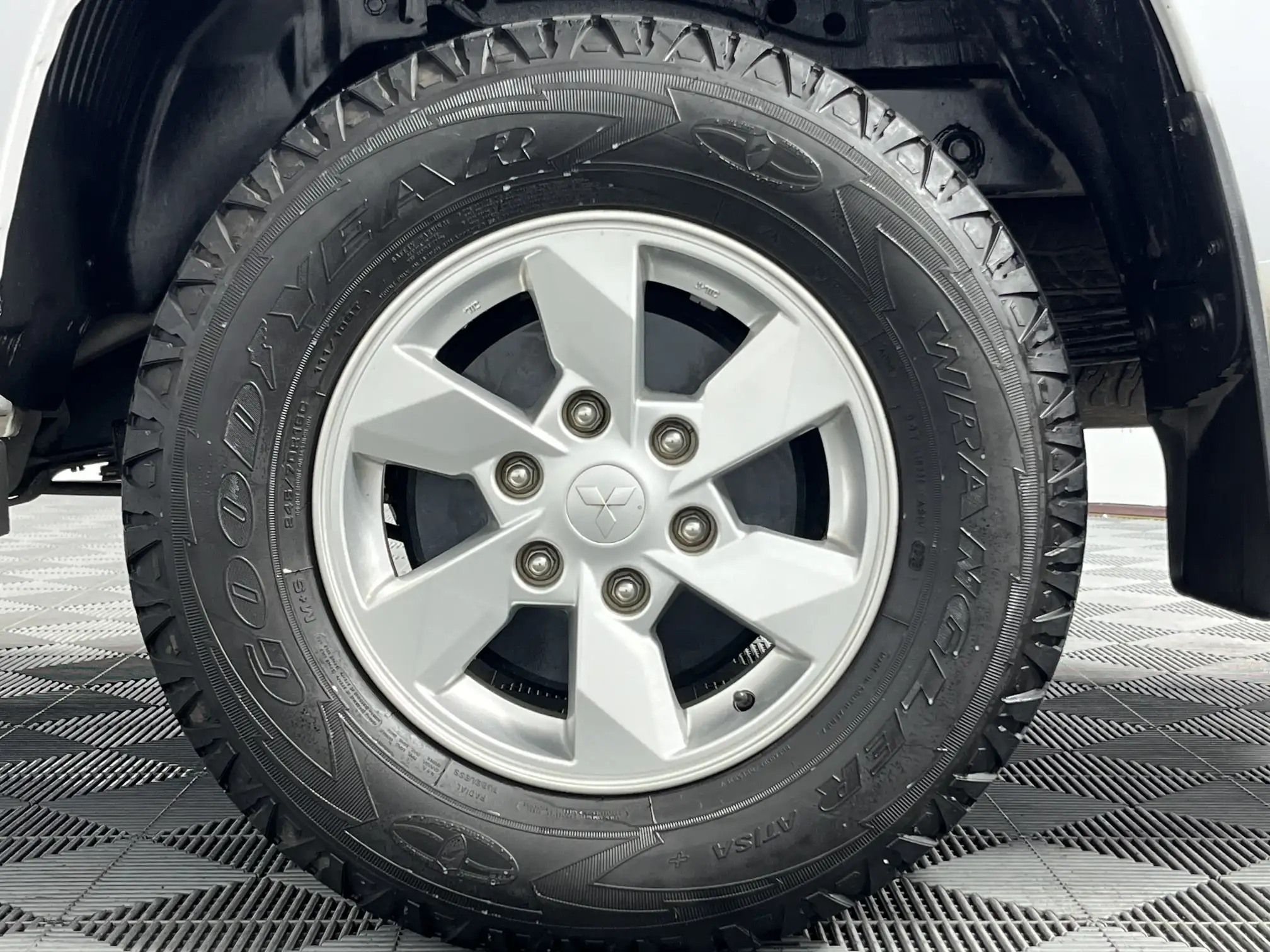 Mitsubishi Triton