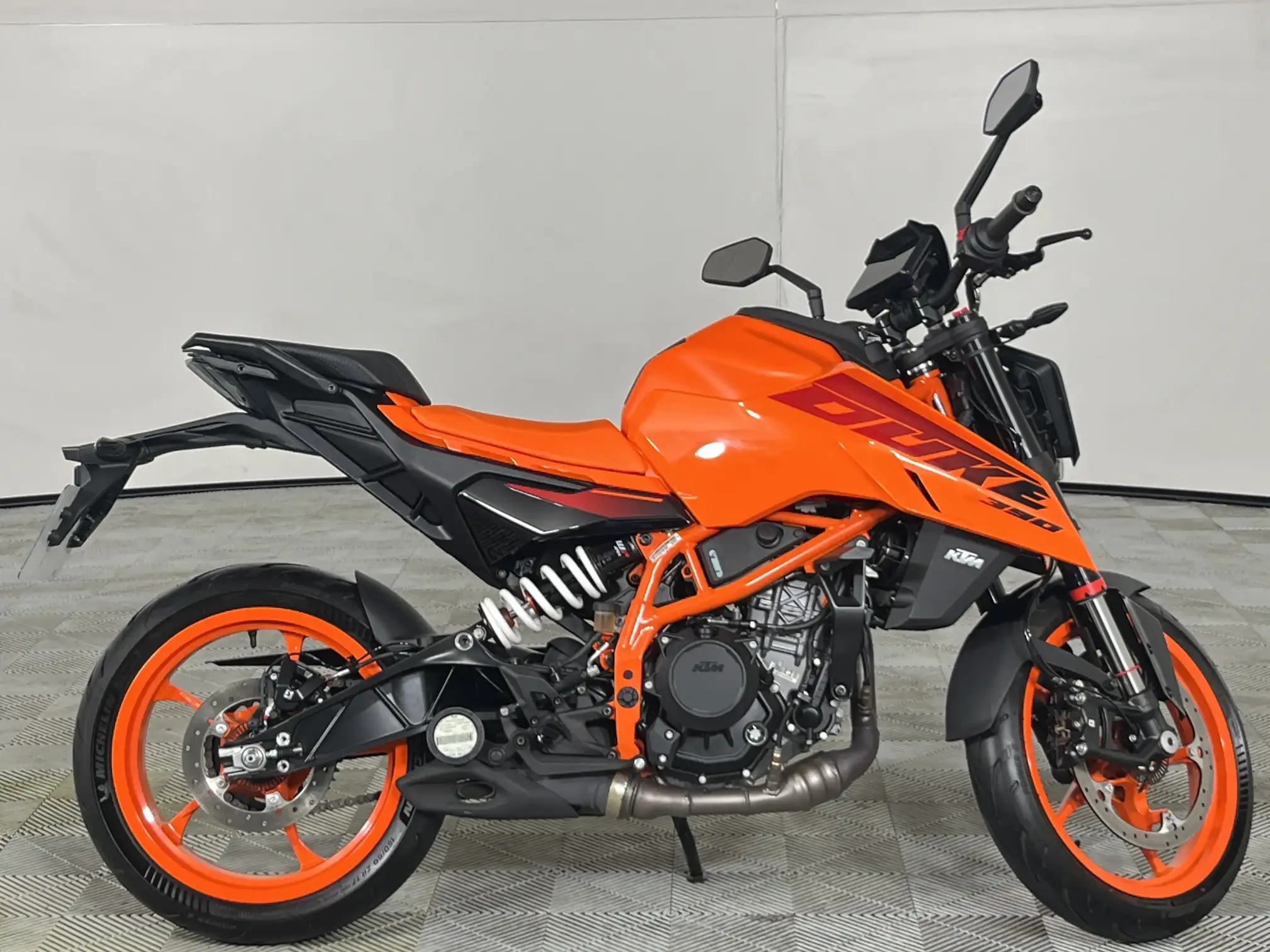 2025 KTM Duke