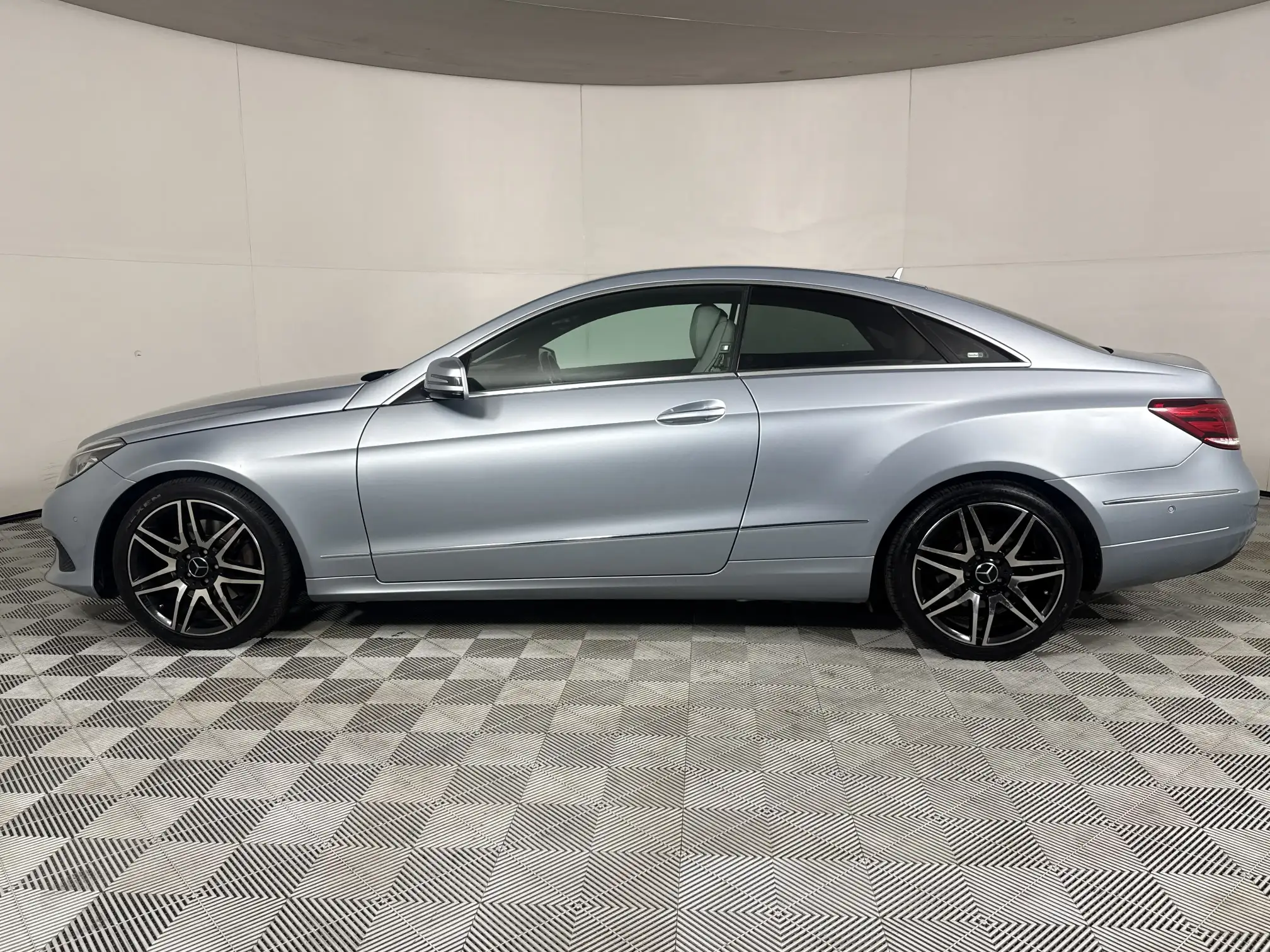 Mercedes-Benz E Class Coupe