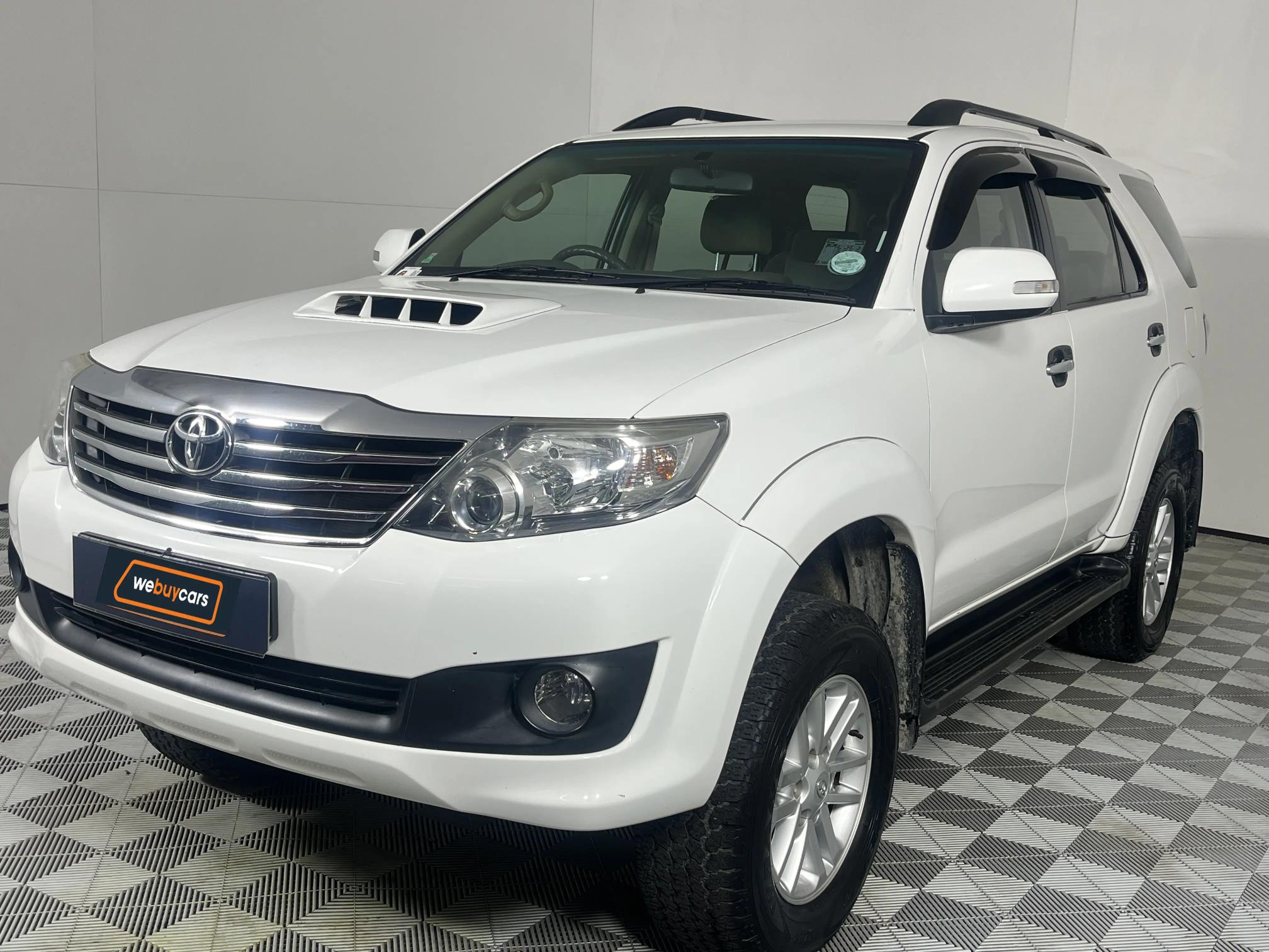 Toyota Fortuner III 2.5 D-4D VNT Raised Body Auto