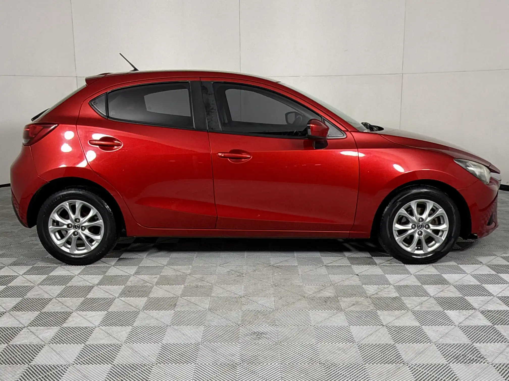 Mazda Mazda 2
